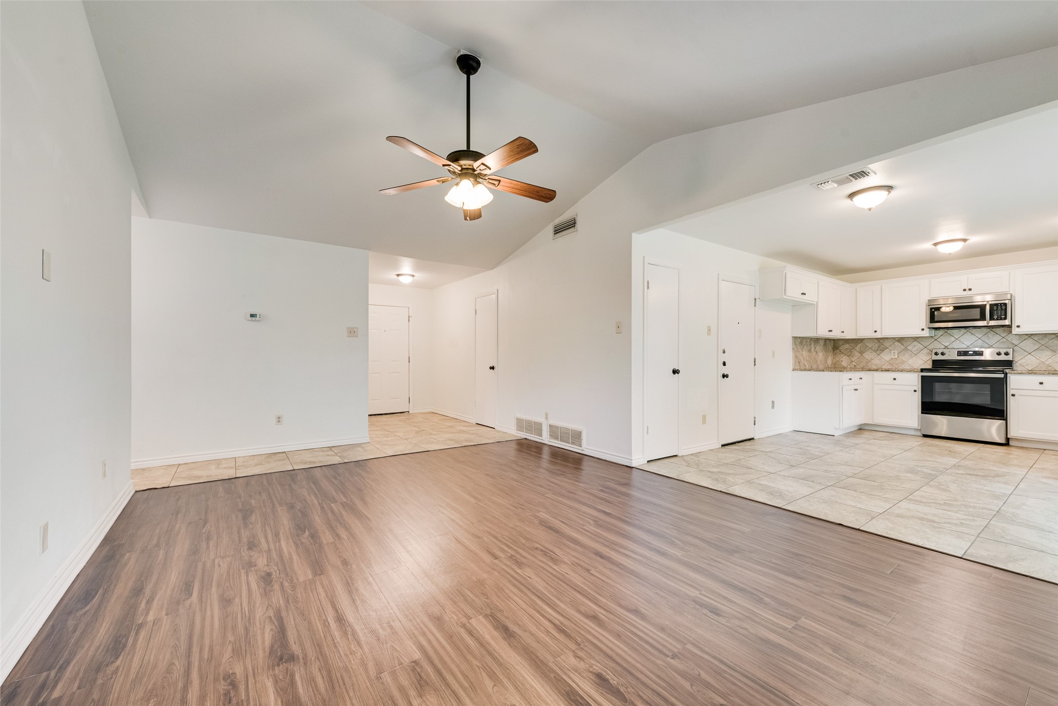 1024 Sunset Drive Garland TX 75040