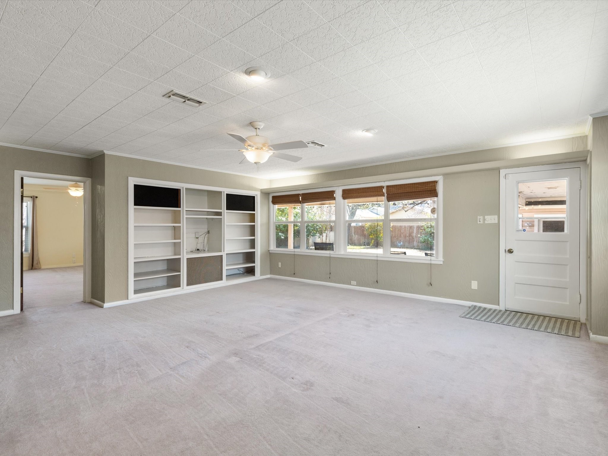 3631 S Hills Avenue Fort Worth TX 76109