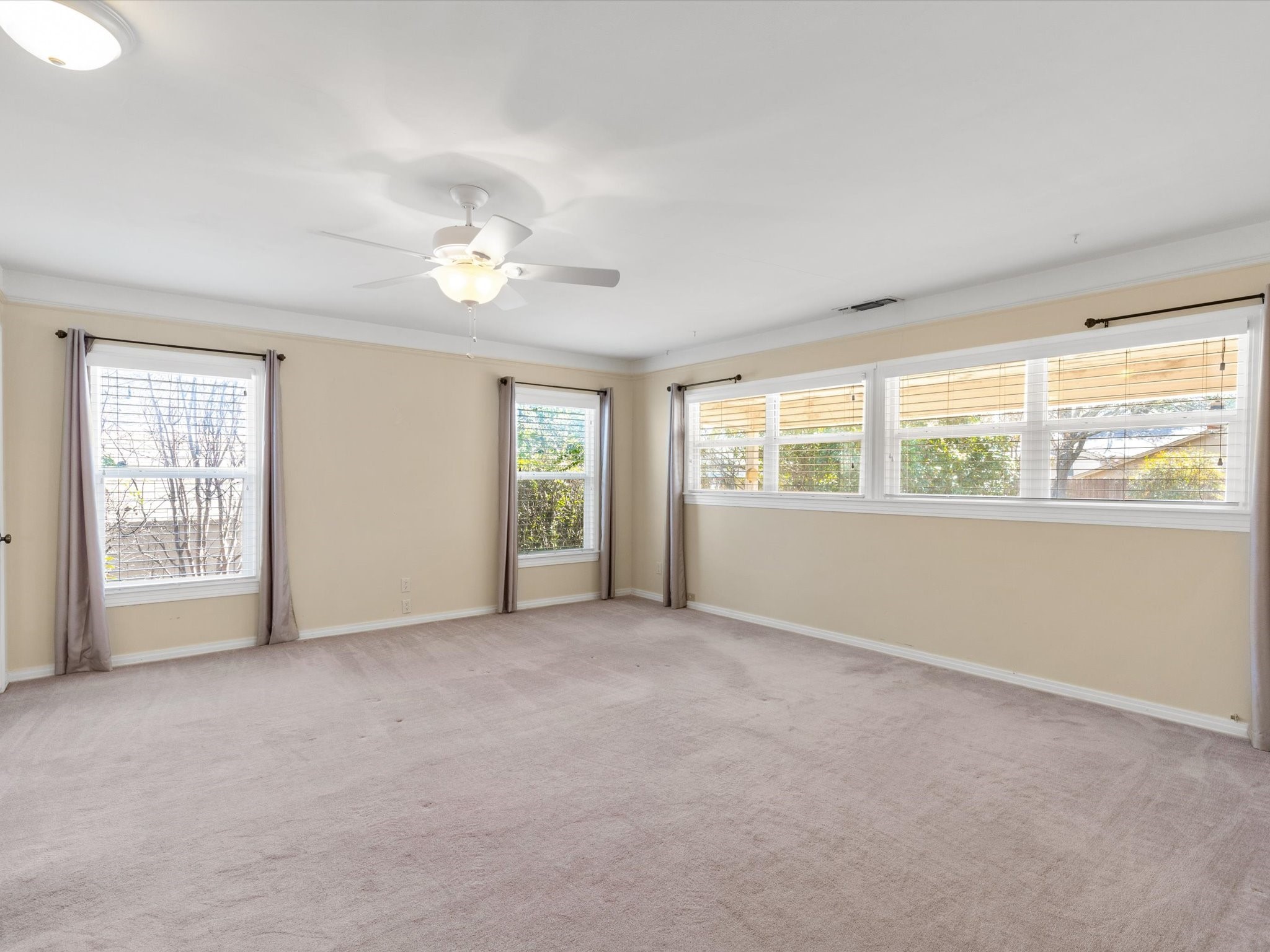 3631 S Hills Avenue Fort Worth TX 76109