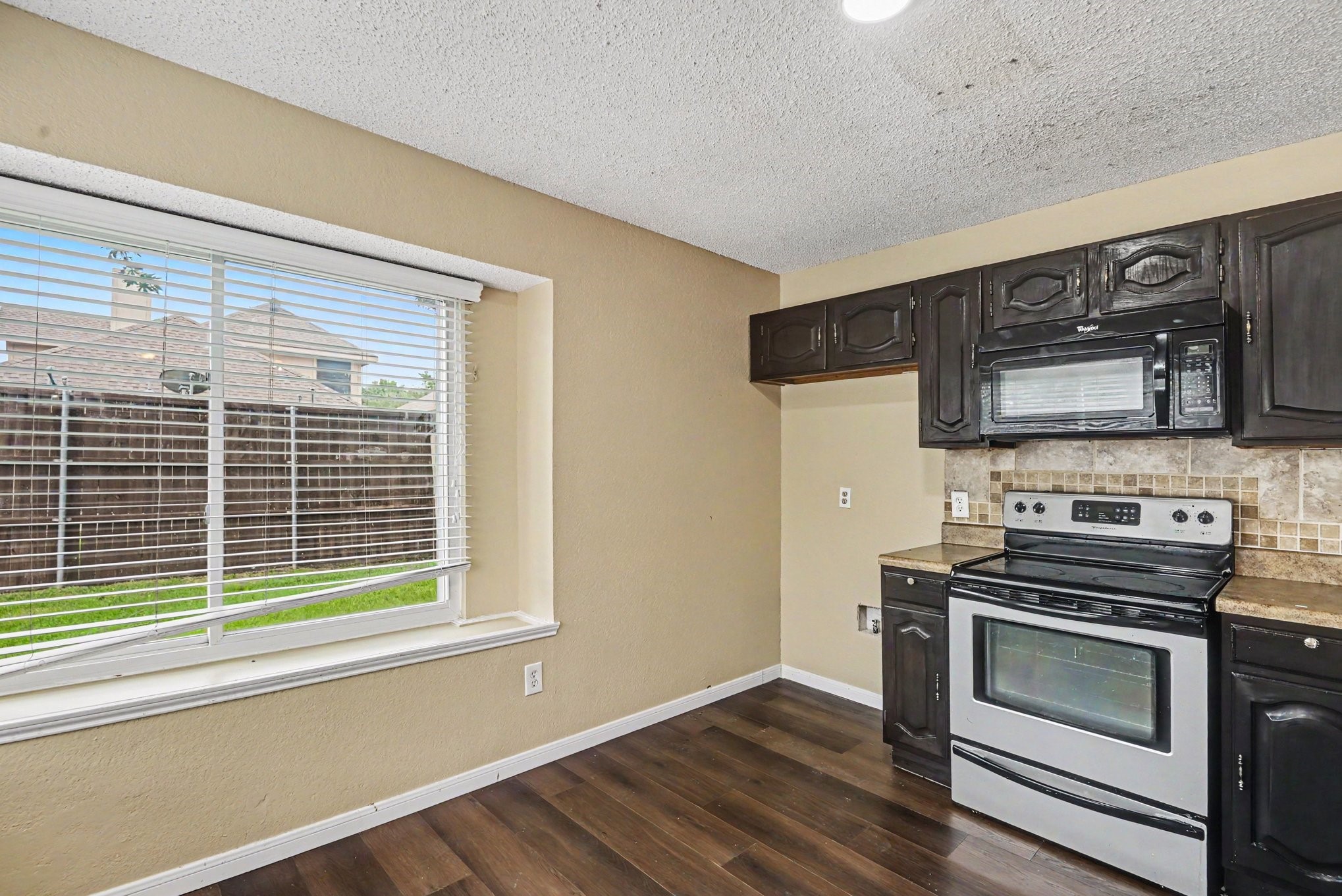 6940 Cheswick Drive North Richland Hills TX 76182