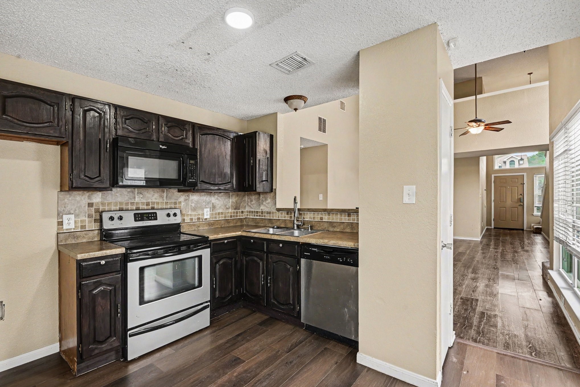 6940 Cheswick Drive North Richland Hills TX 76182