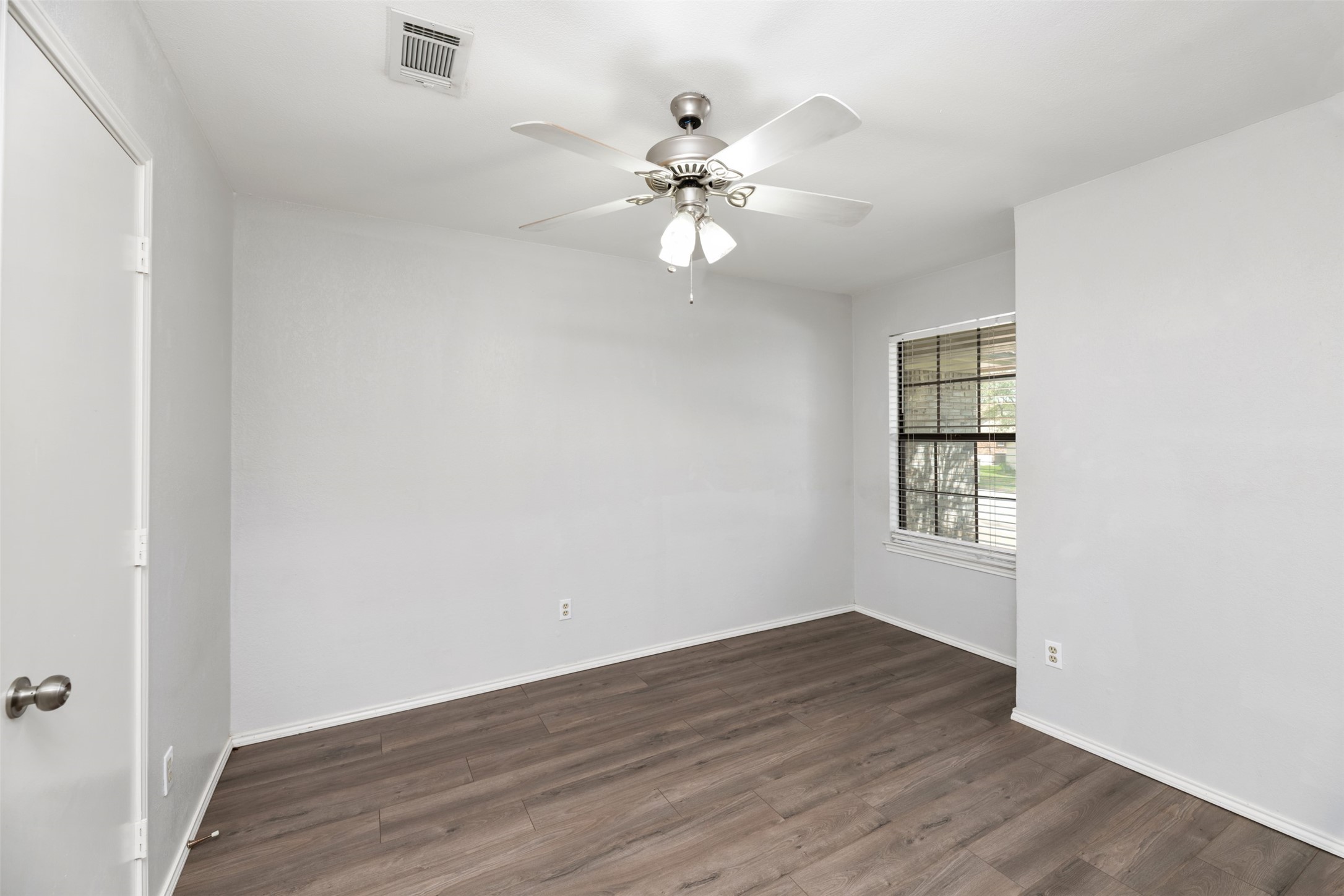 6433 Westridge Drive Watauga TX 76148