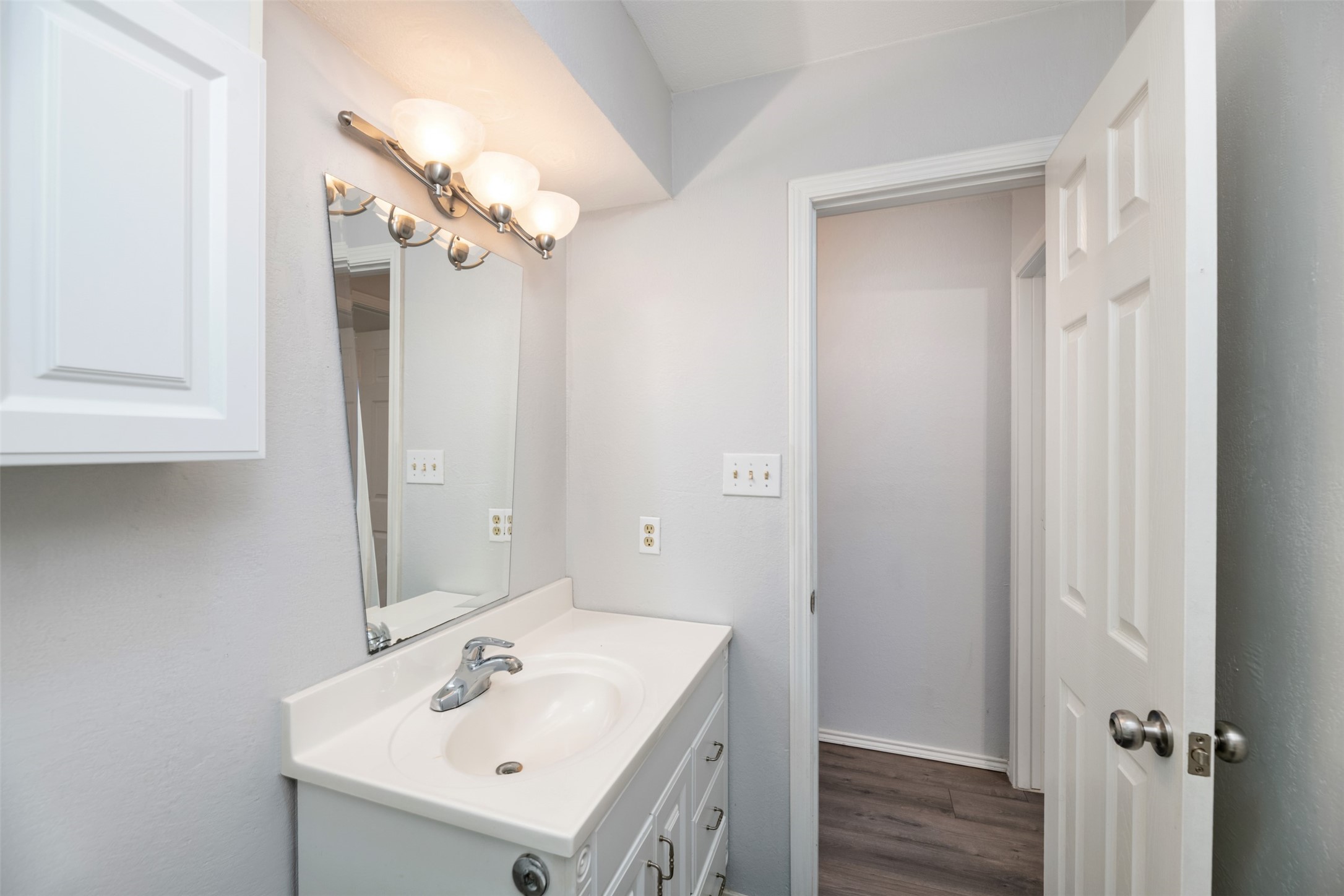6433 Westridge Drive Watauga TX 76148