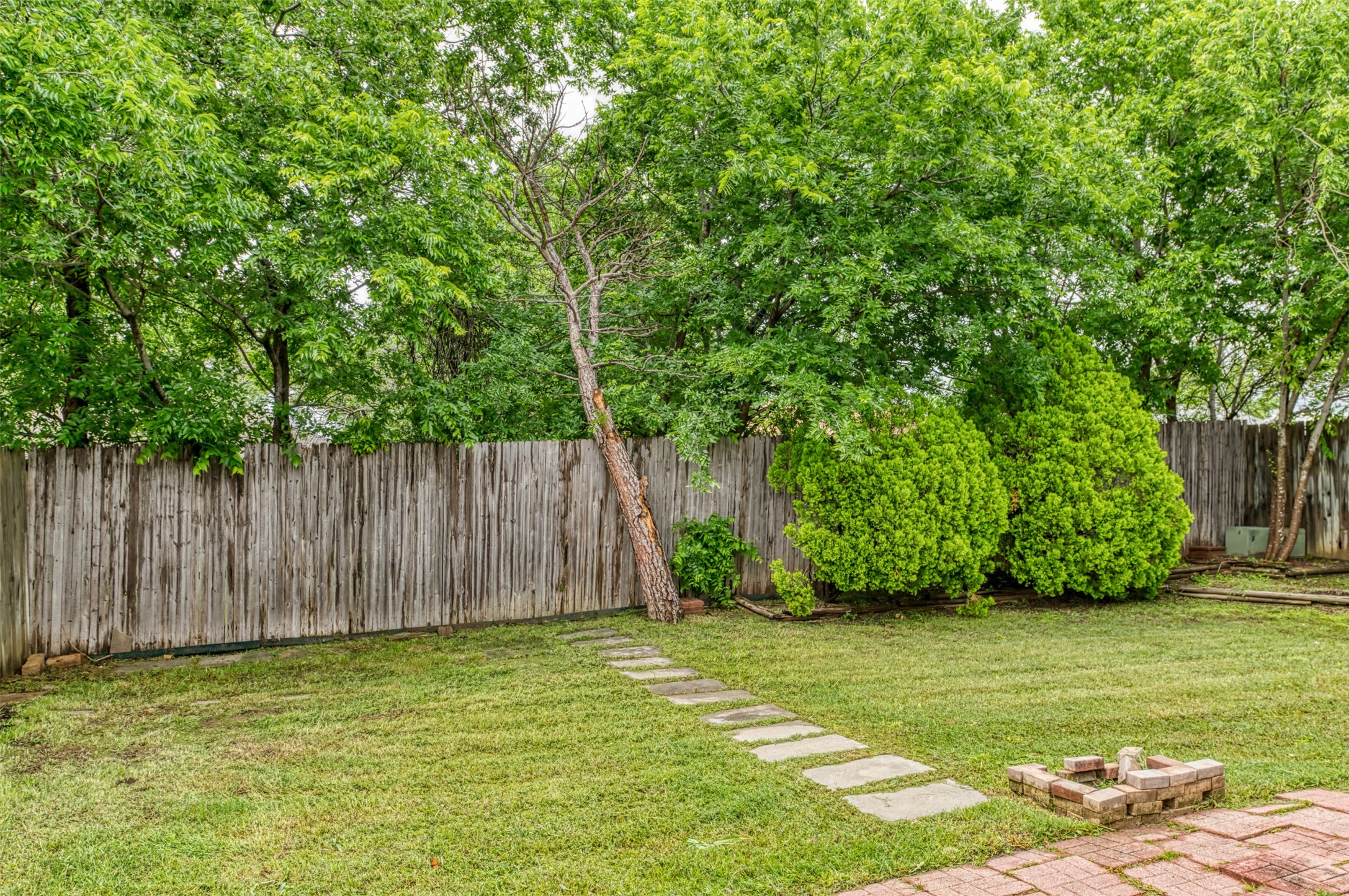 6433 Westridge Drive Watauga TX 76148