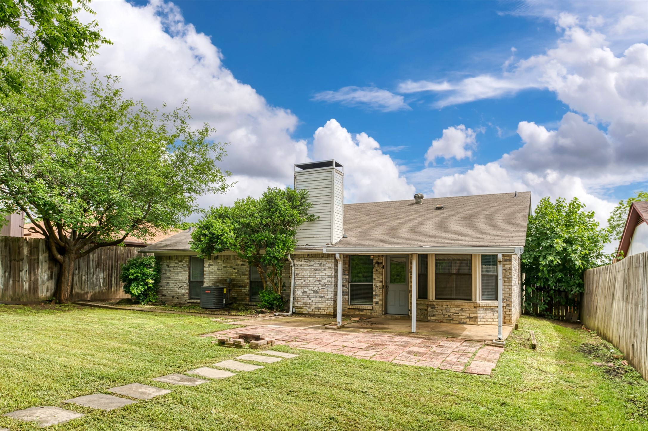 6433 Westridge Drive Watauga TX 76148