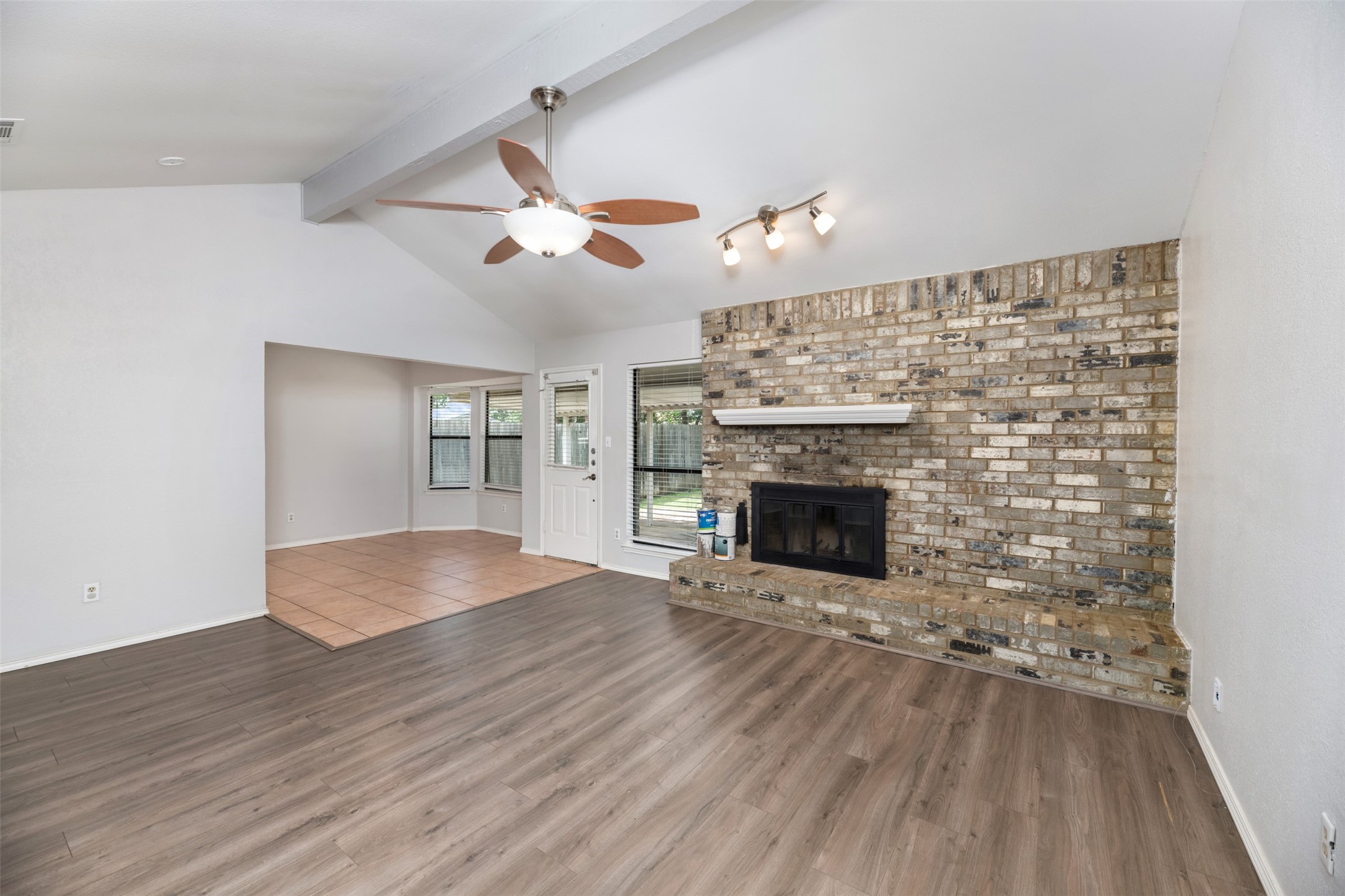 6433 Westridge Drive Watauga TX 76148