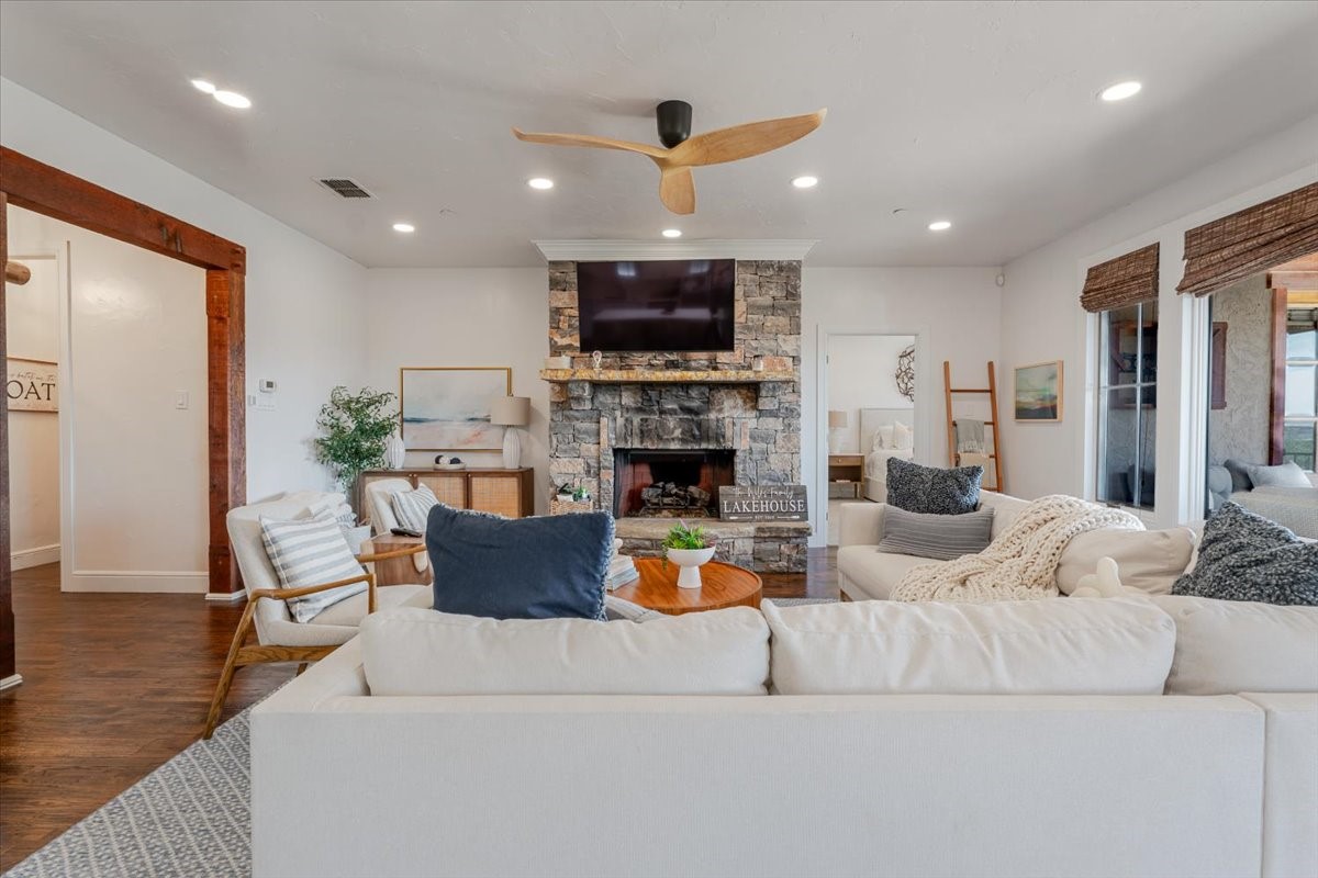 1653 Scenic Drive Graford TX 76449