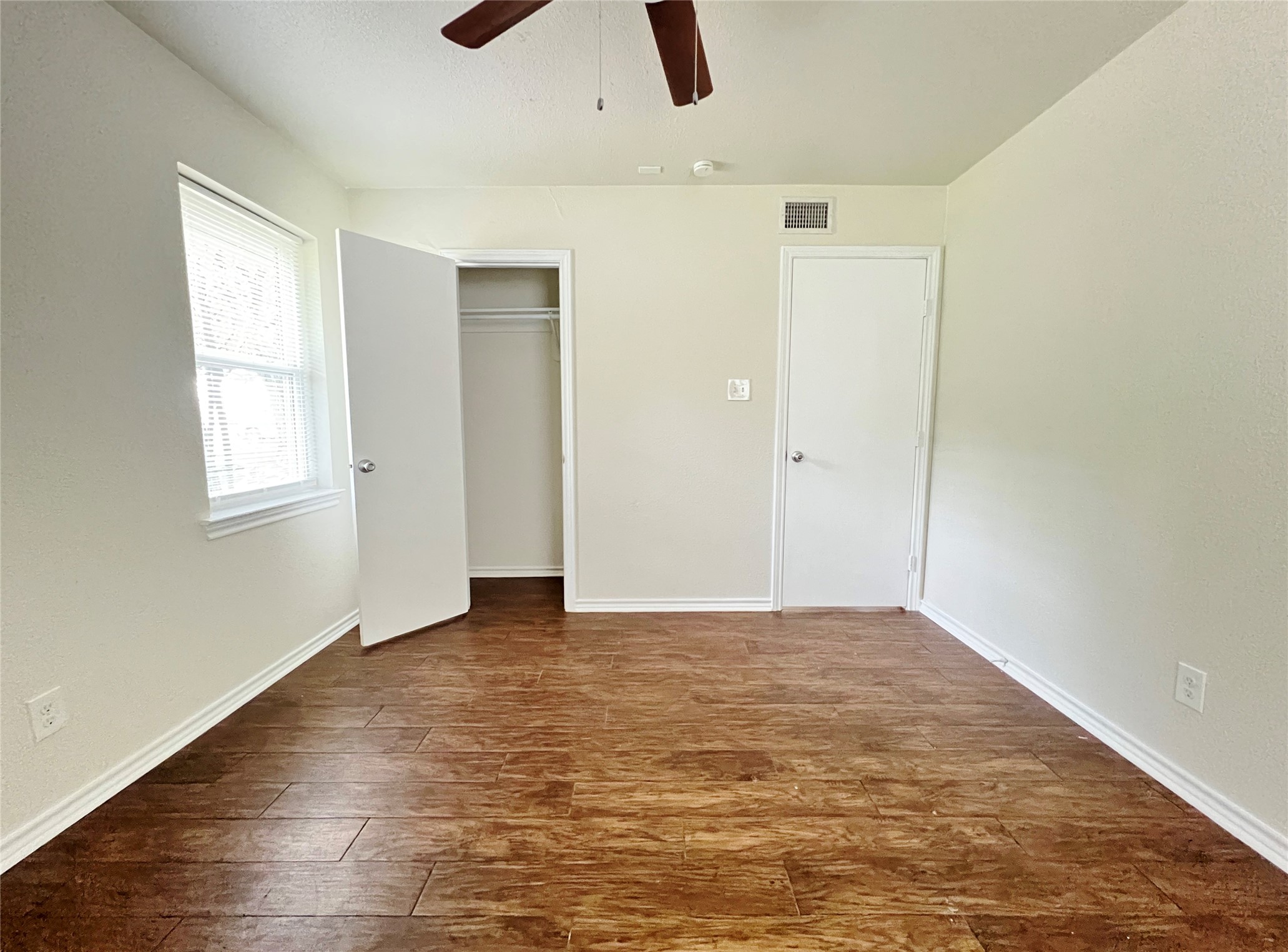 114 Southmanor Court Sanger TX 76266