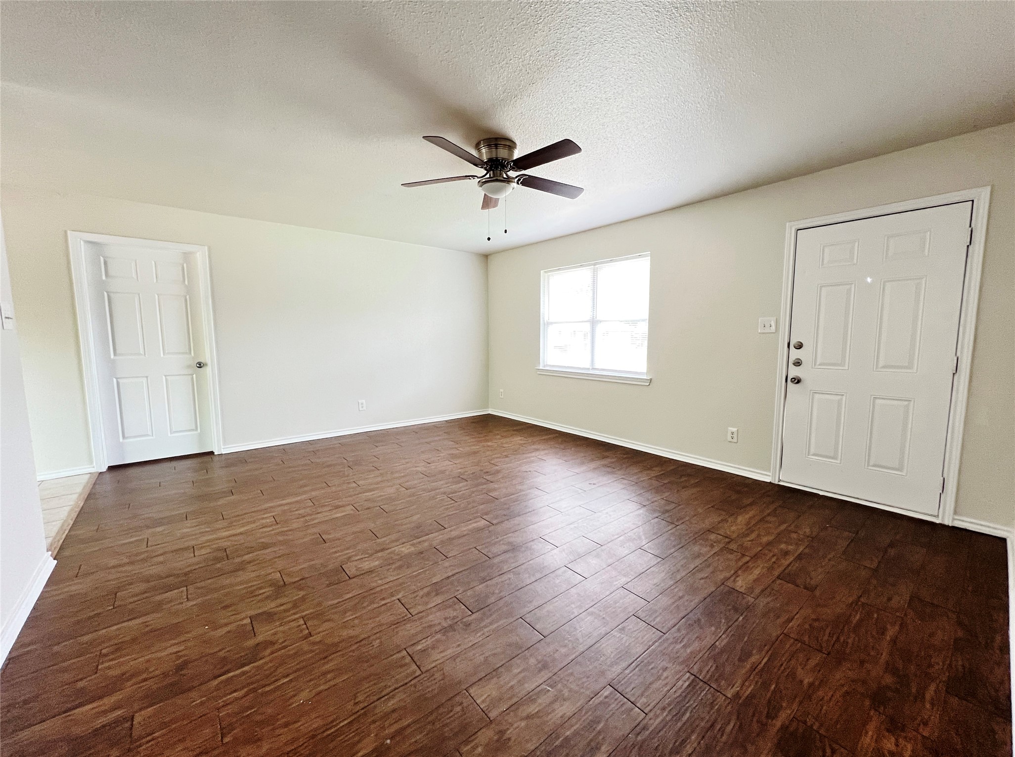 114 Southmanor Court Sanger TX 76266