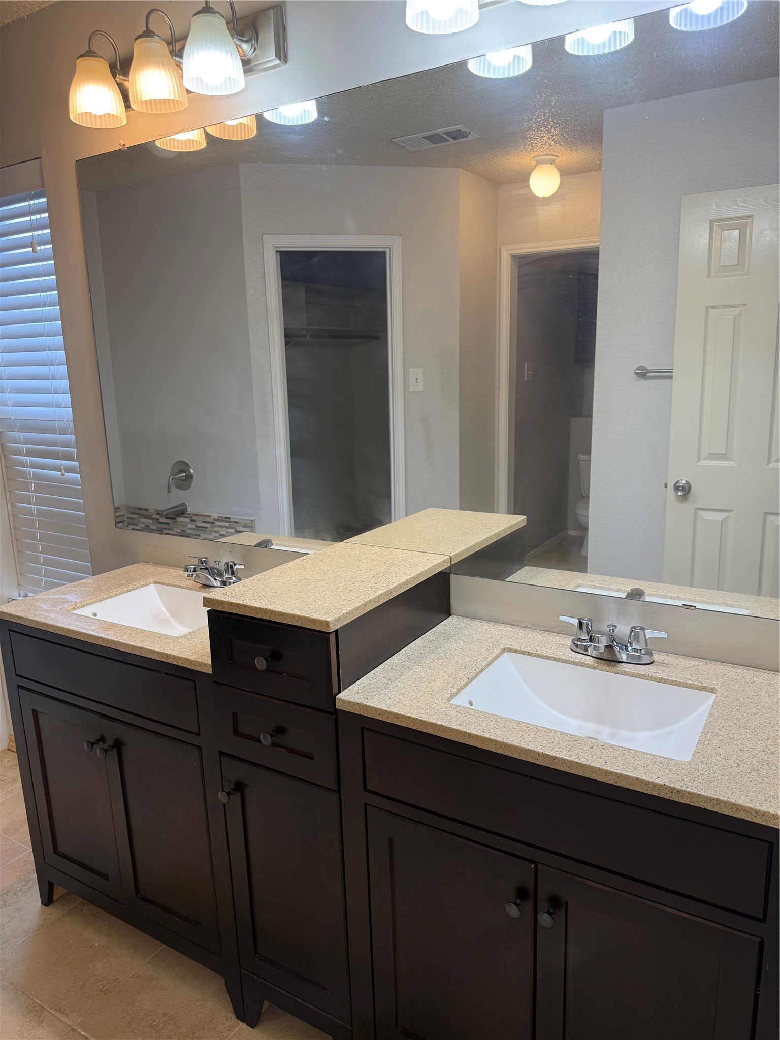 1209 Princeton Place Euless TX 76040