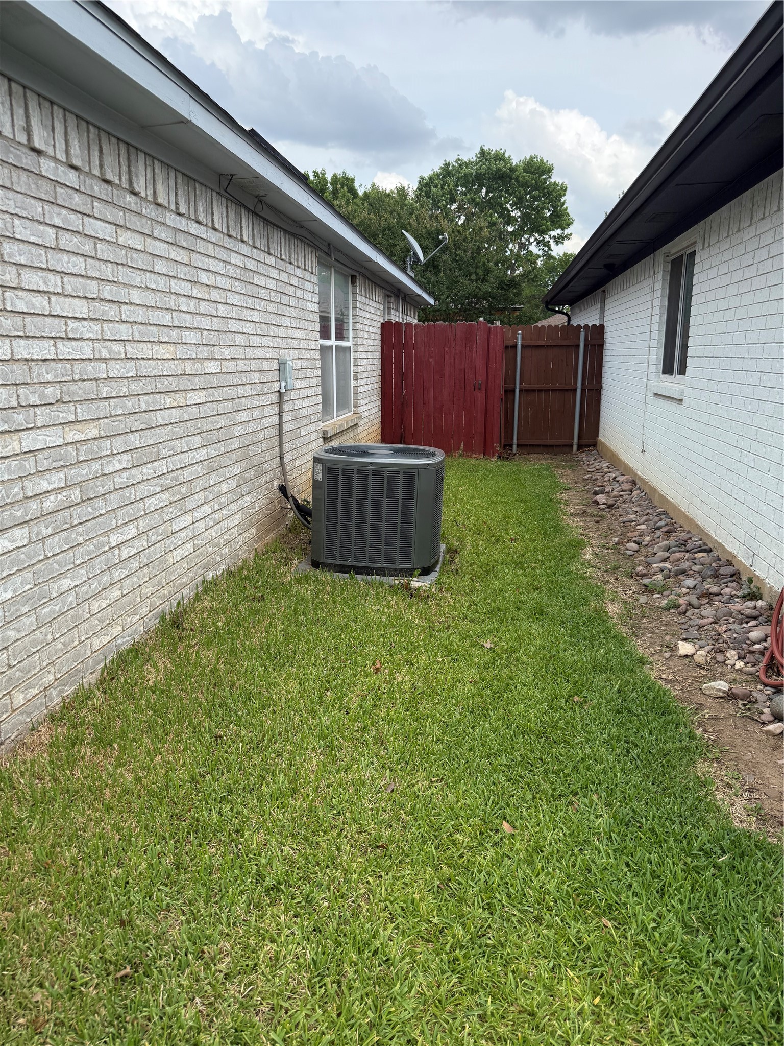 1209 Princeton Place Euless TX 76040
