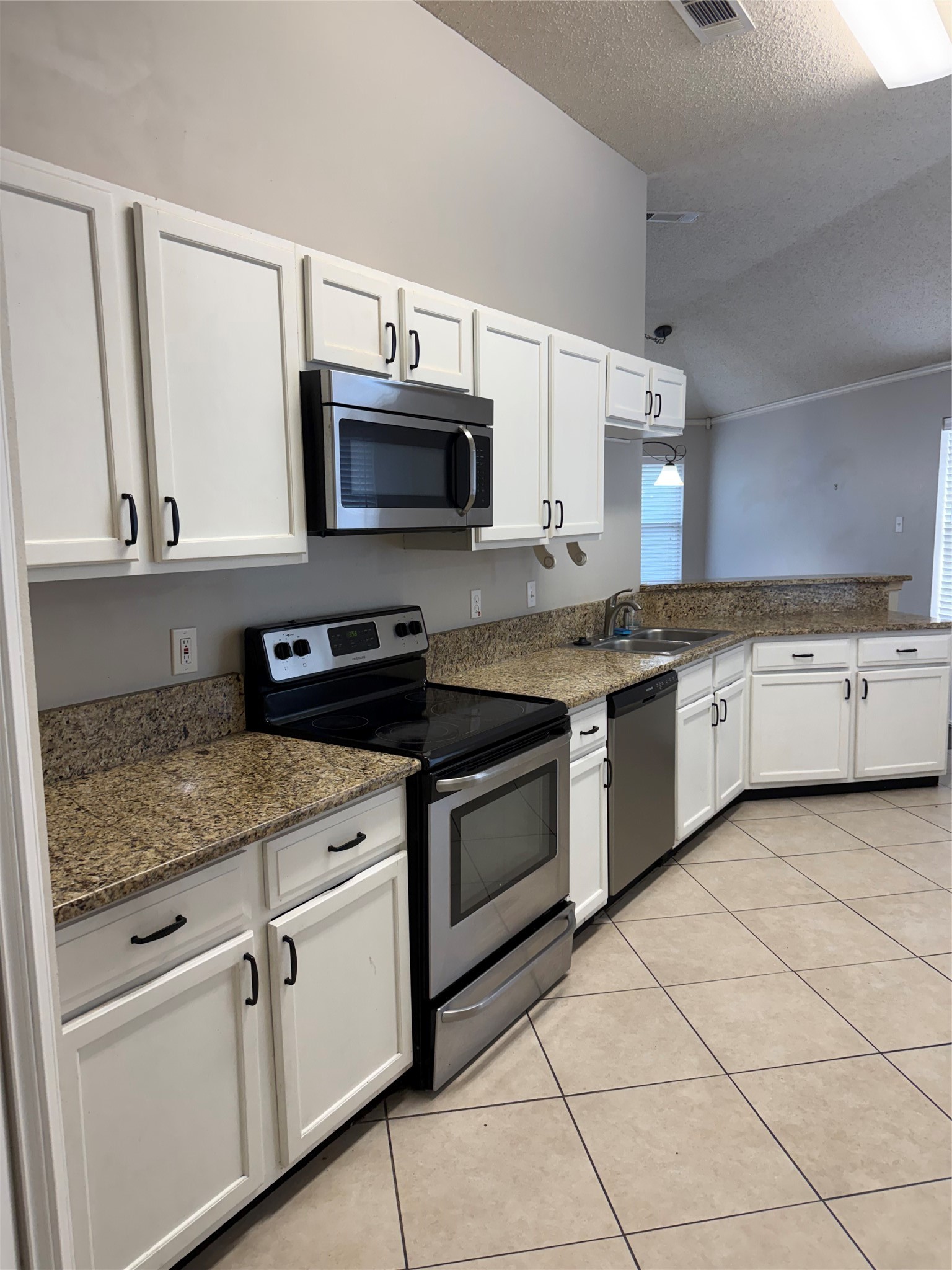 1209 Princeton Place Euless TX 76040