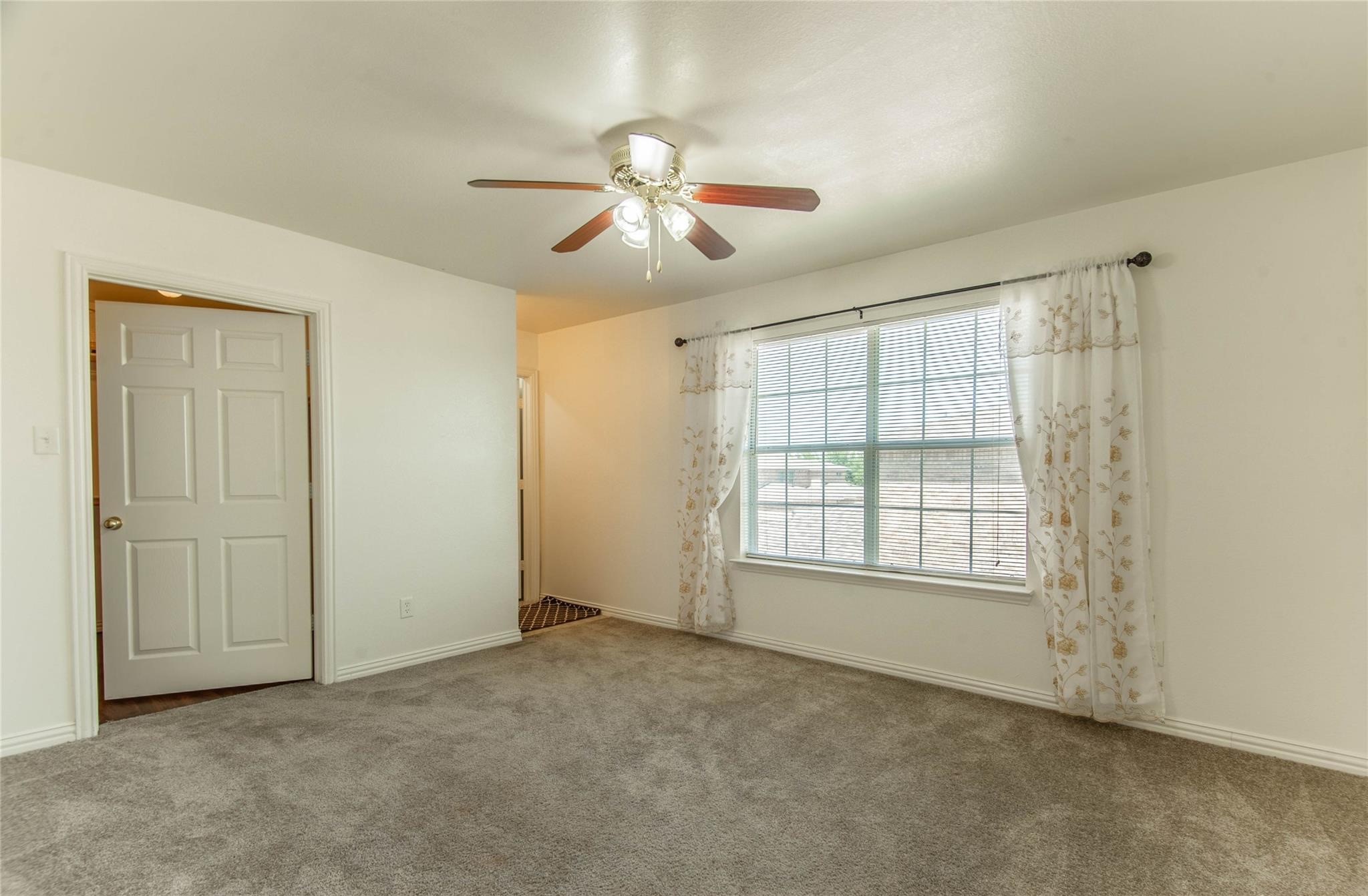 1953 Timber Oaks Drive Garland TX 75040