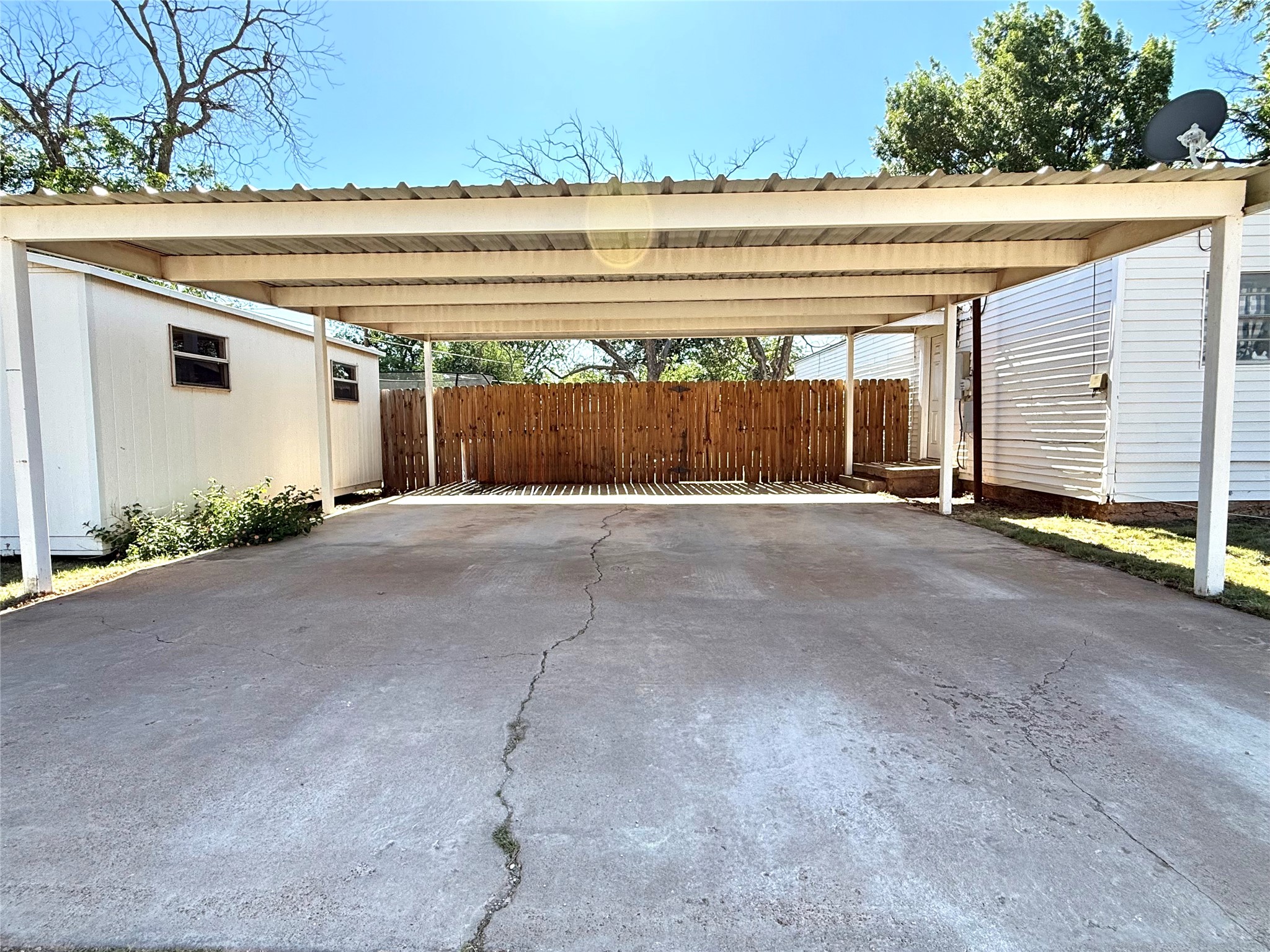 1212 S 10th Merkel TX 79536