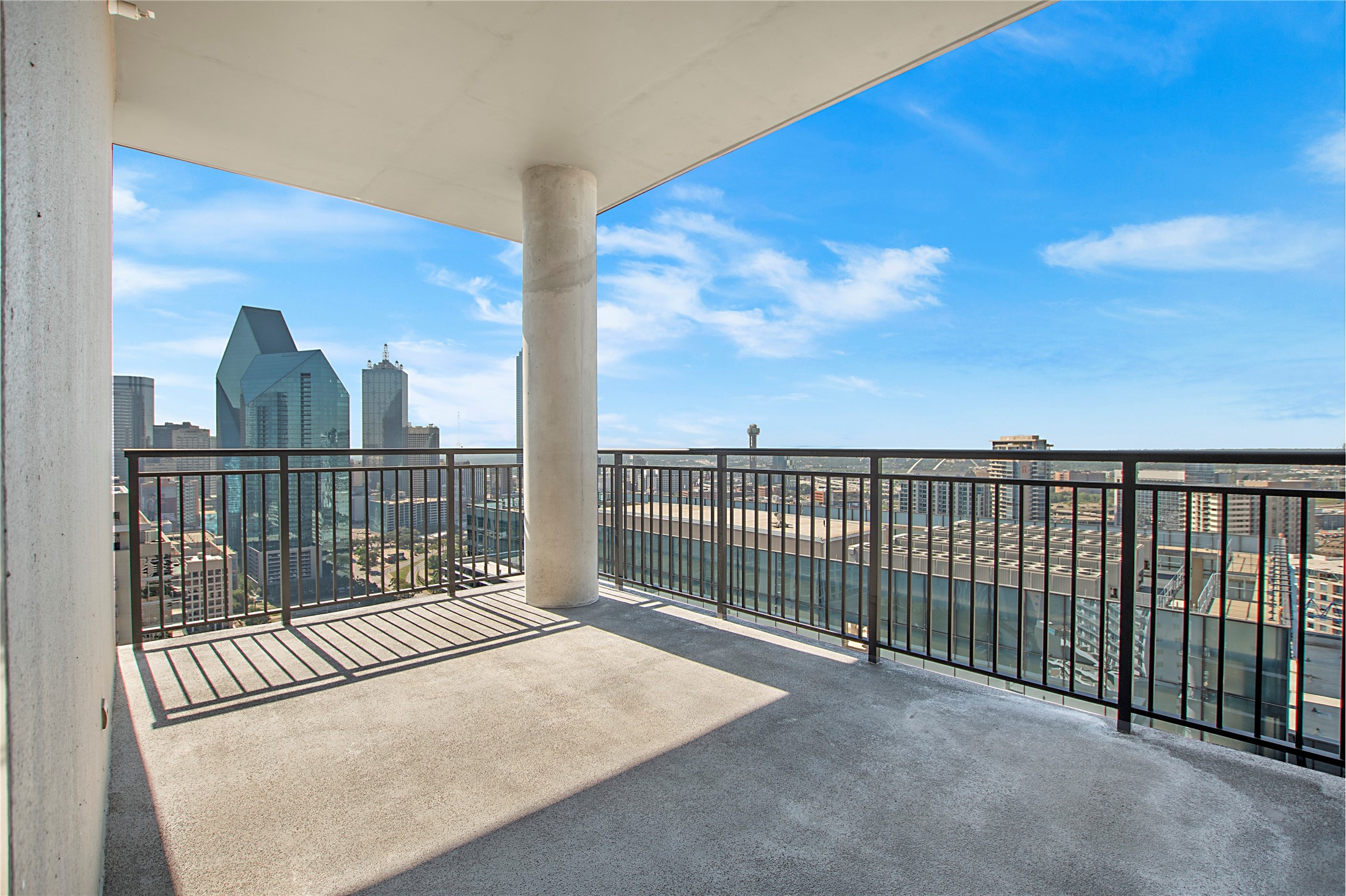 2323 N Akard Street Dallas TX 75204