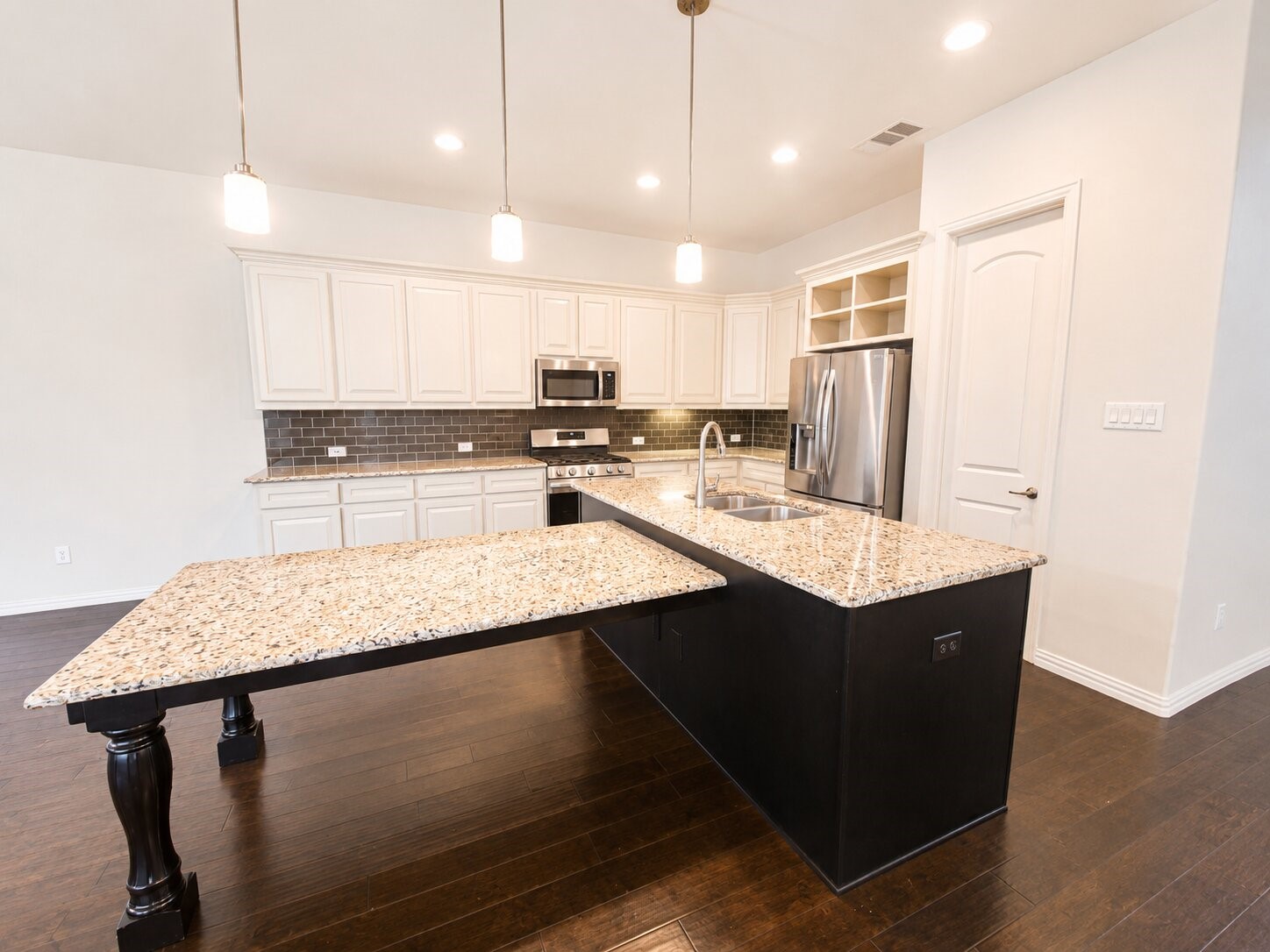 1033 Lone Ivory Trail Arlington TX 76005