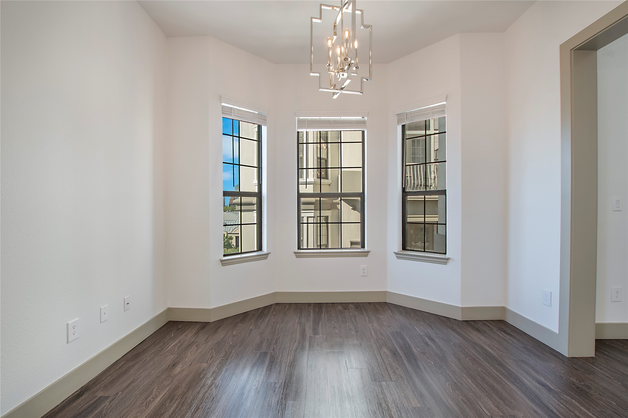 2610 Allen Street Dallas TX 75204