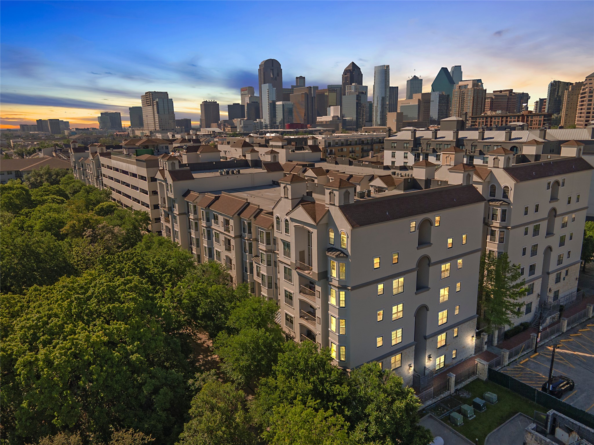 2610 Allen Street Dallas TX 75204