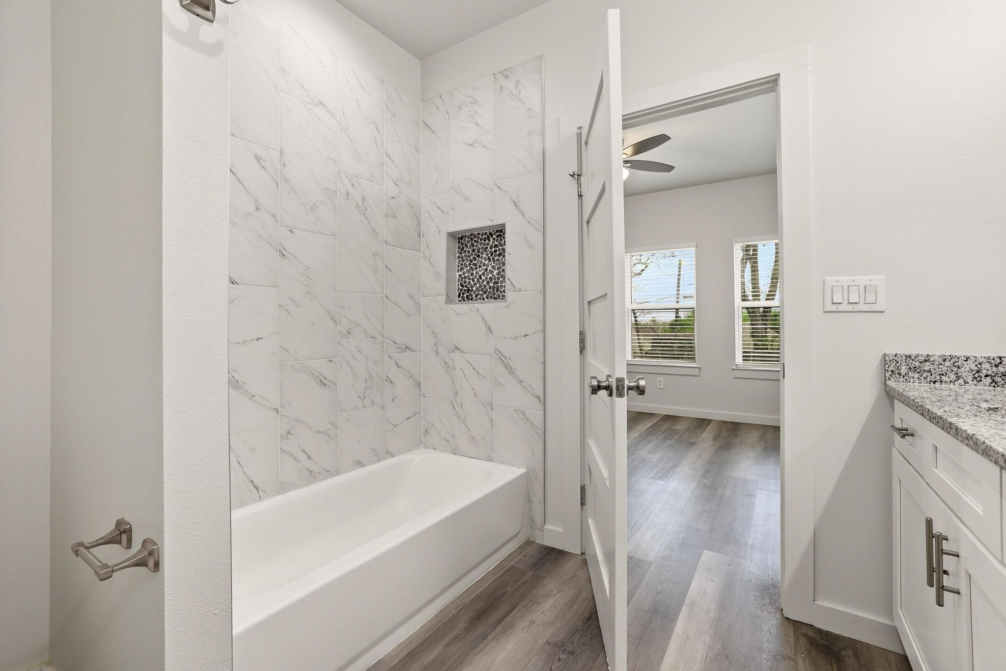 1221 W Johnson Street Denison TX 75020