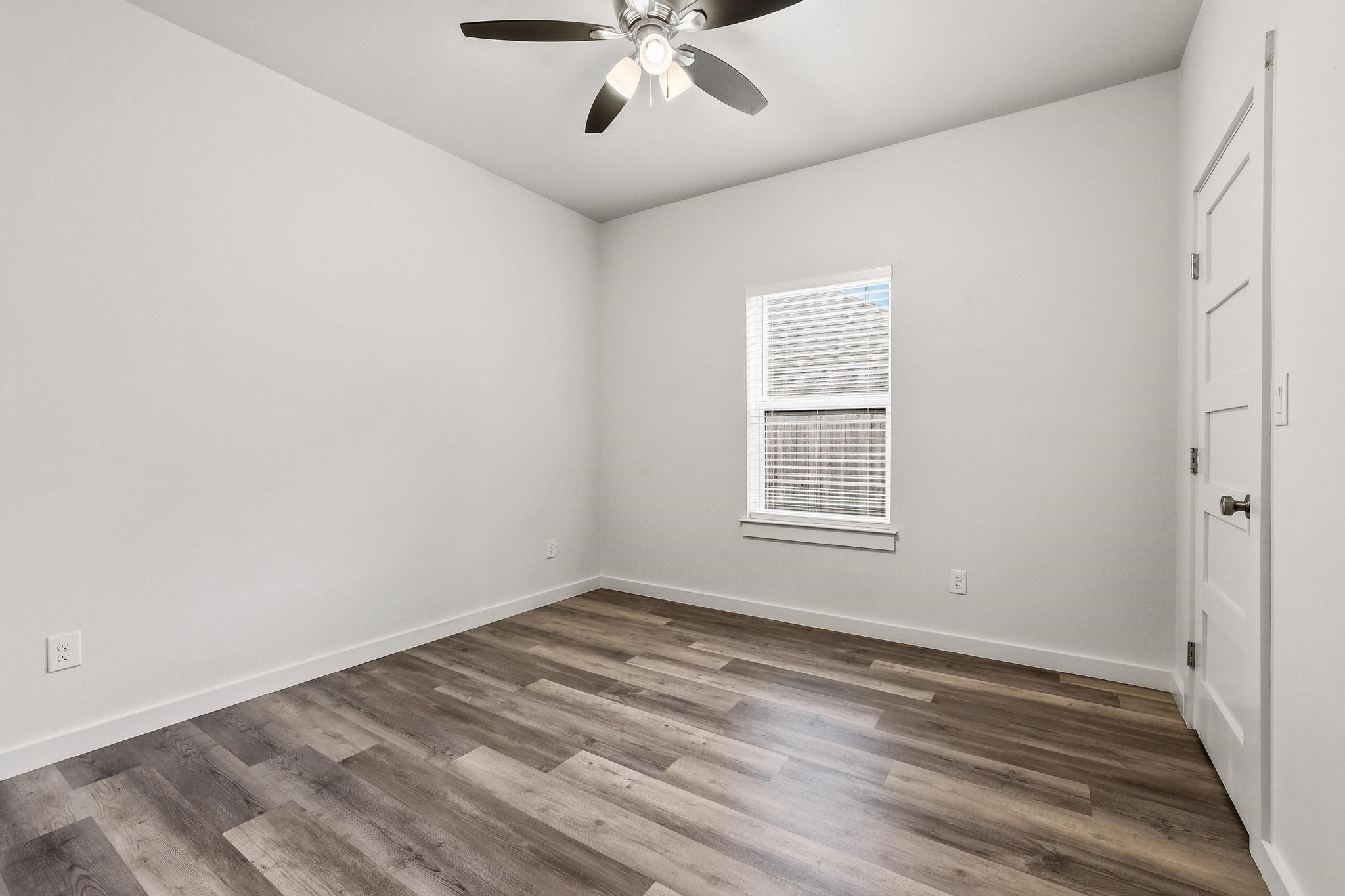 1221 W Johnson Street Denison TX 75020