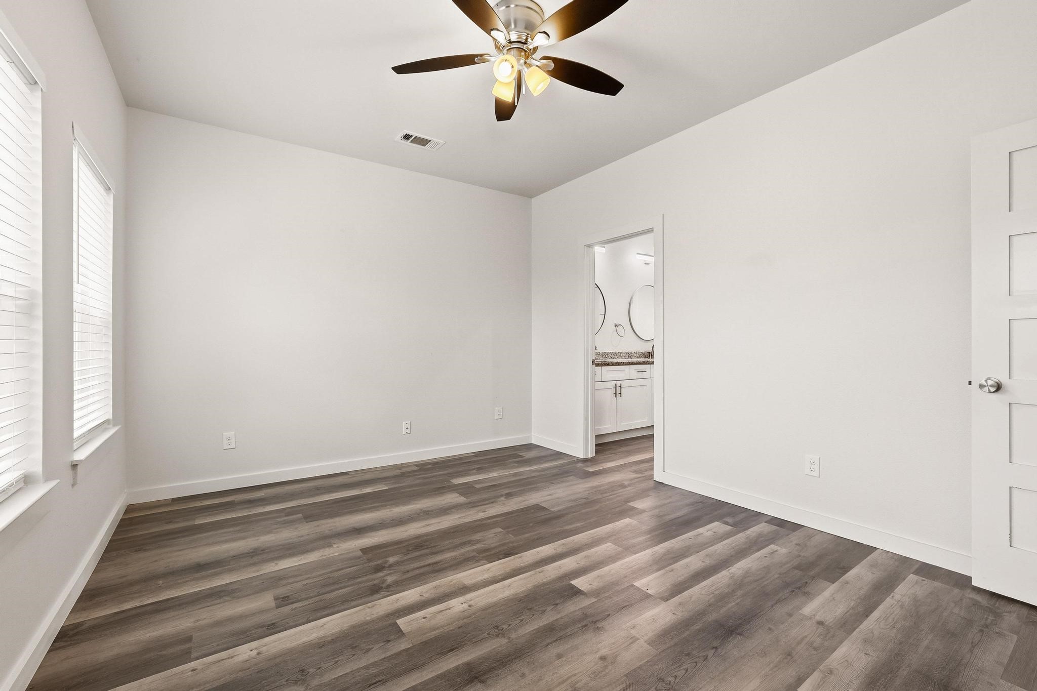 1221 W Johnson Street Denison TX 75020