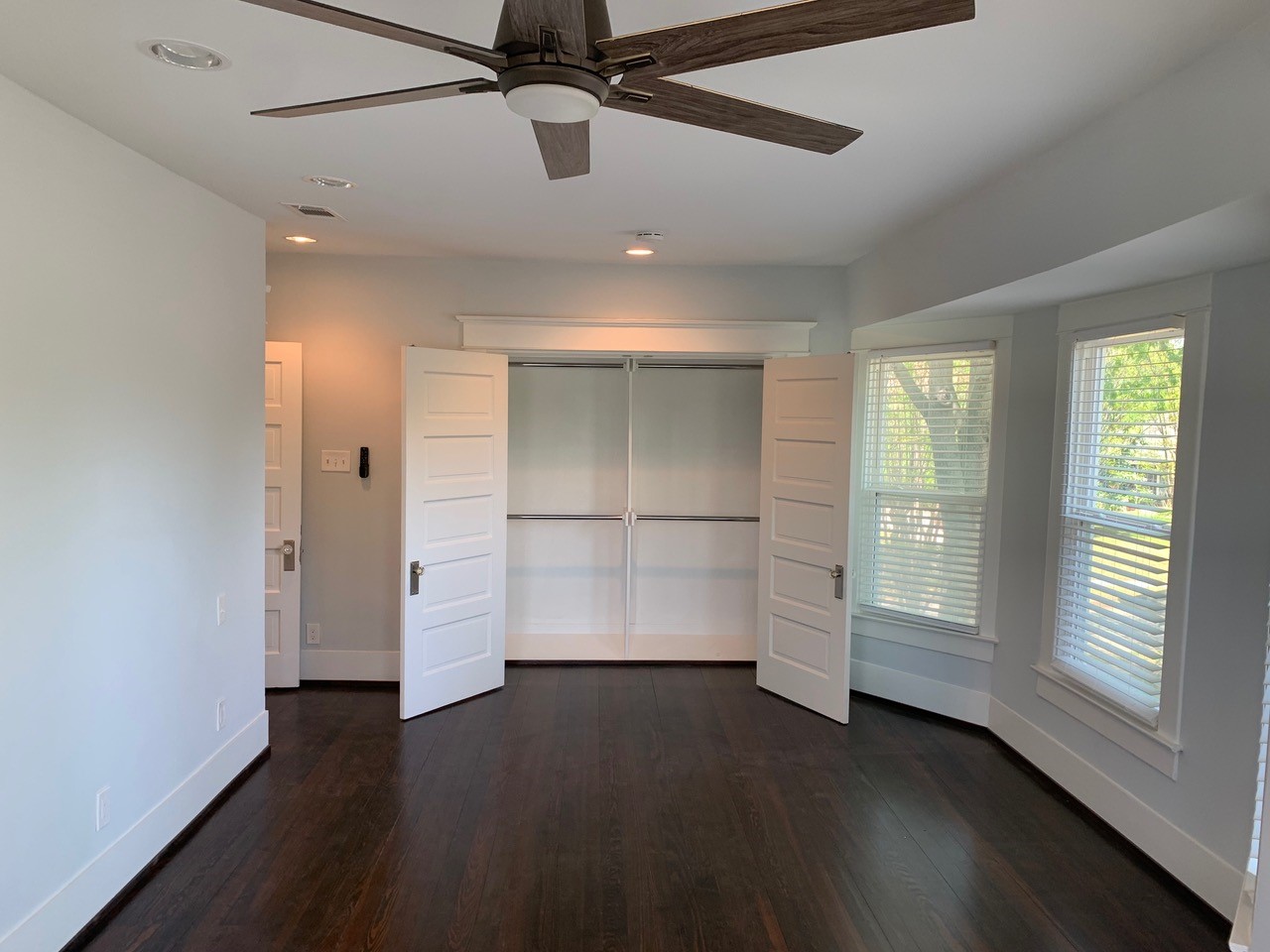 5404 Miller Avenue Dallas TX 75206