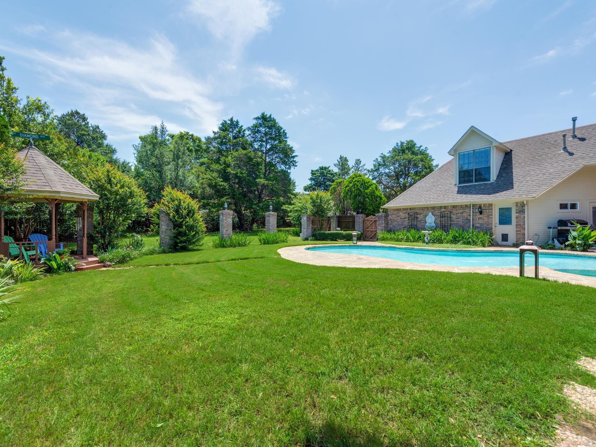 910 Emerald Boulevard Southlake TX 76092