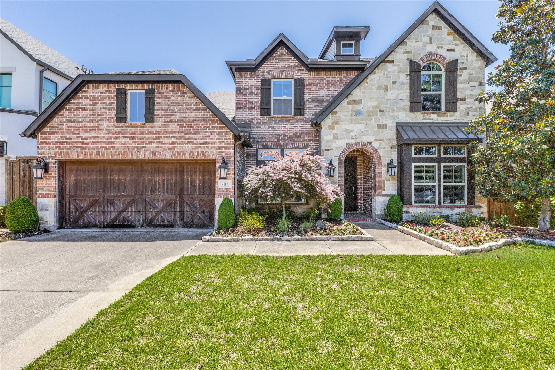 4008 N Cresthaven Road Dallas TX 75209