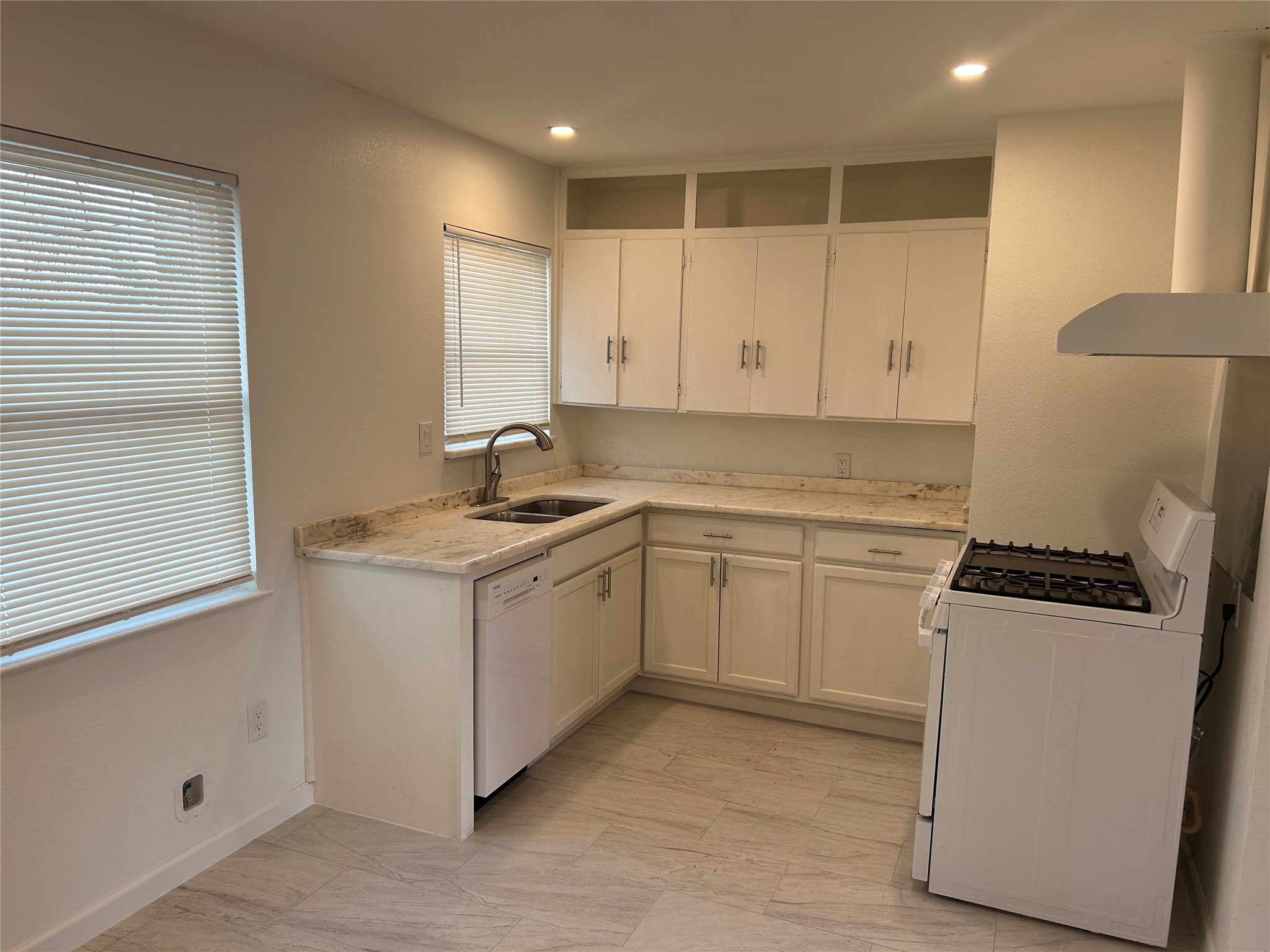 1713 Kirkwood Drive Garland TX 75041