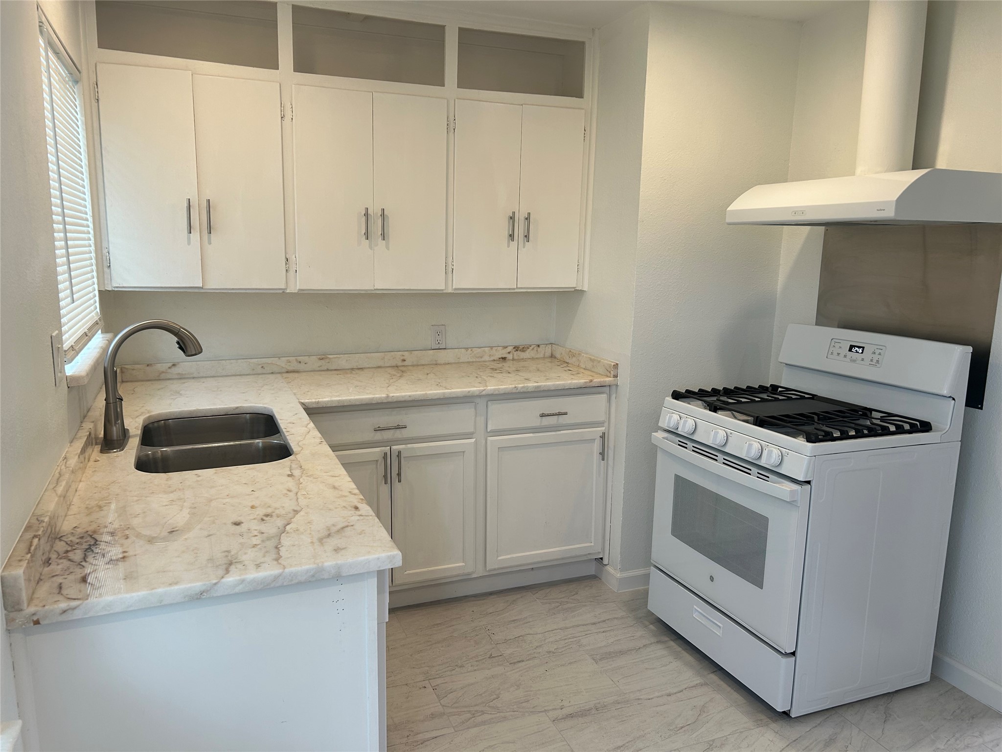 1713 Kirkwood Drive Garland TX 75041