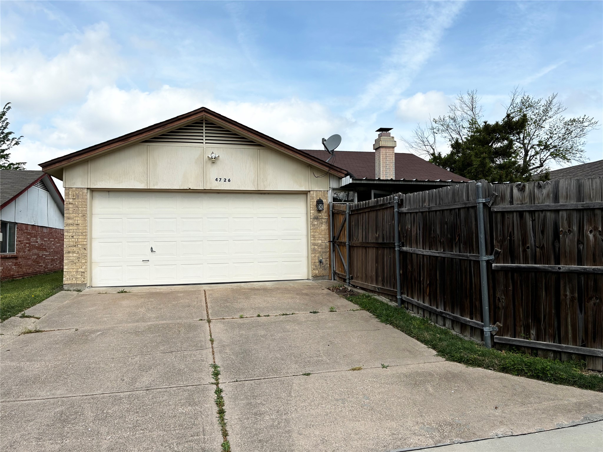 4726 Oakwood Drive Garland TX 75043