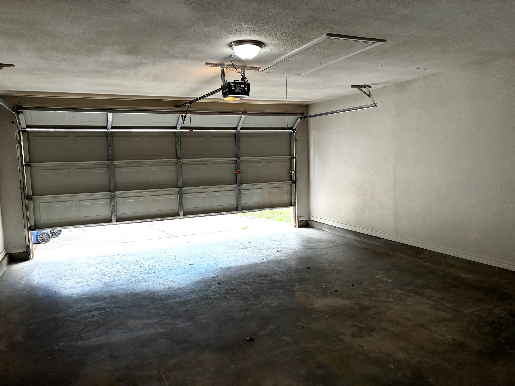 4726 Oakwood Drive Garland TX 75043