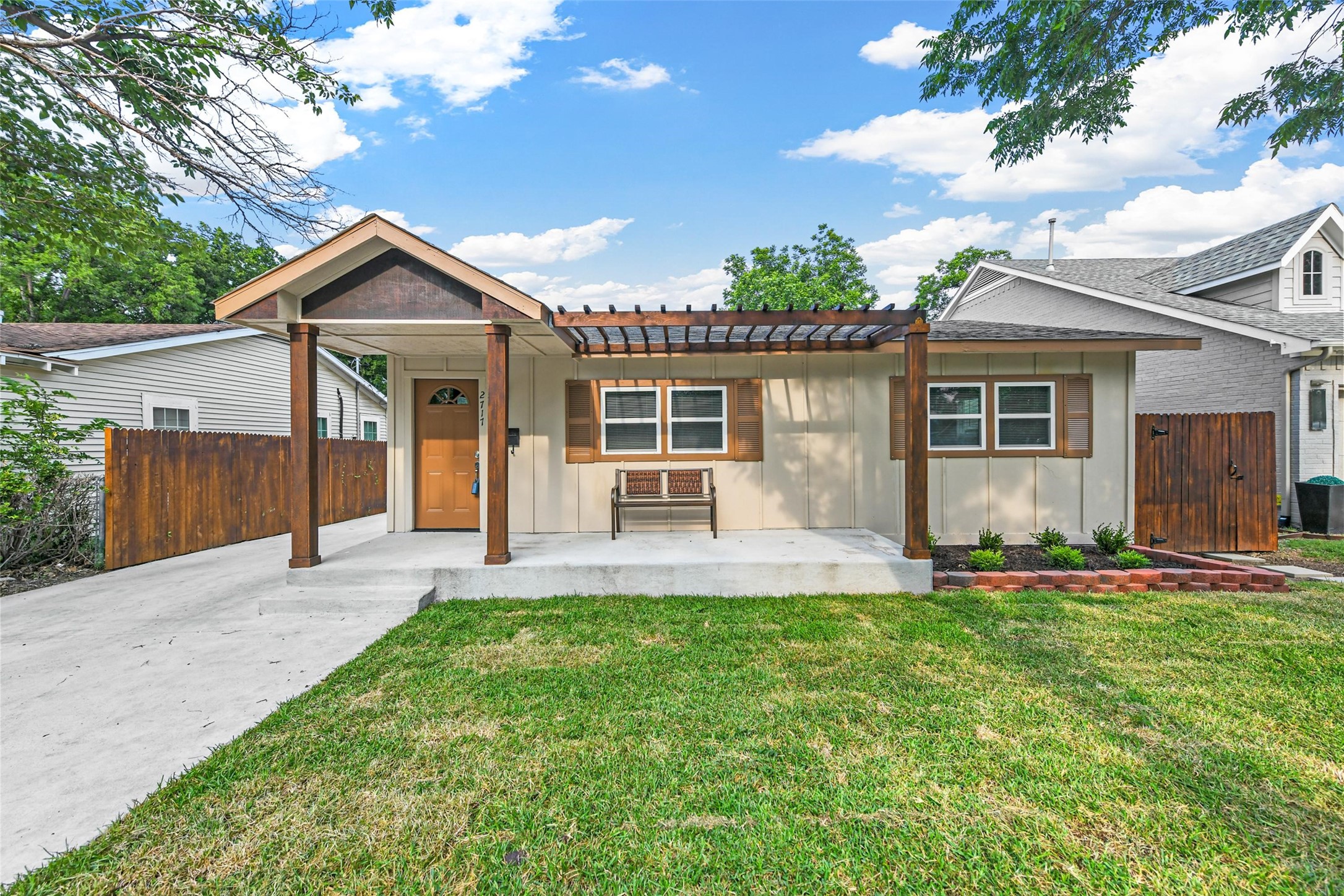 2717 Townsend Drive Fort Worth TX 76110