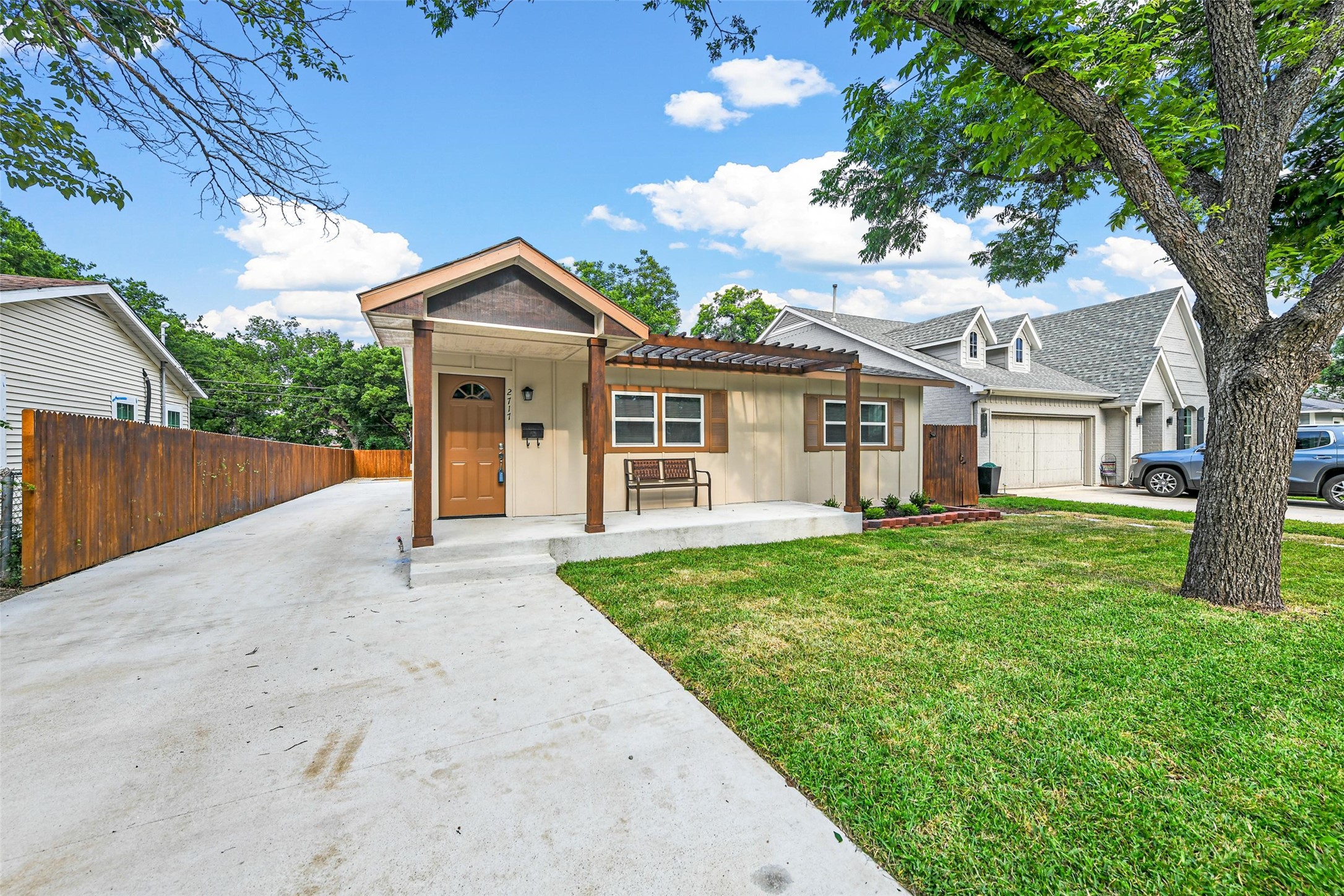 2717 Townsend Drive Fort Worth TX 76110