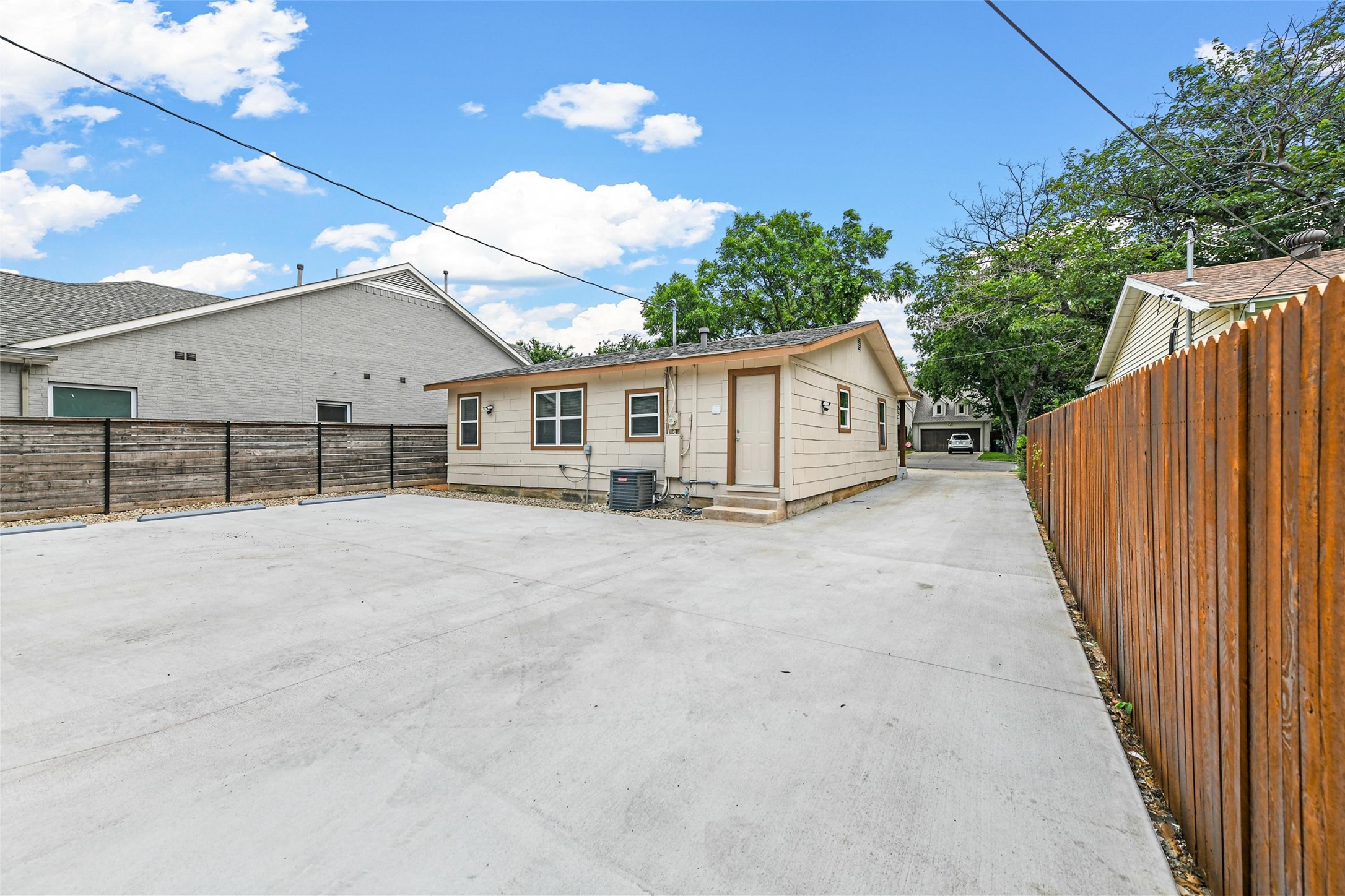 2717 Townsend Drive Fort Worth TX 76110