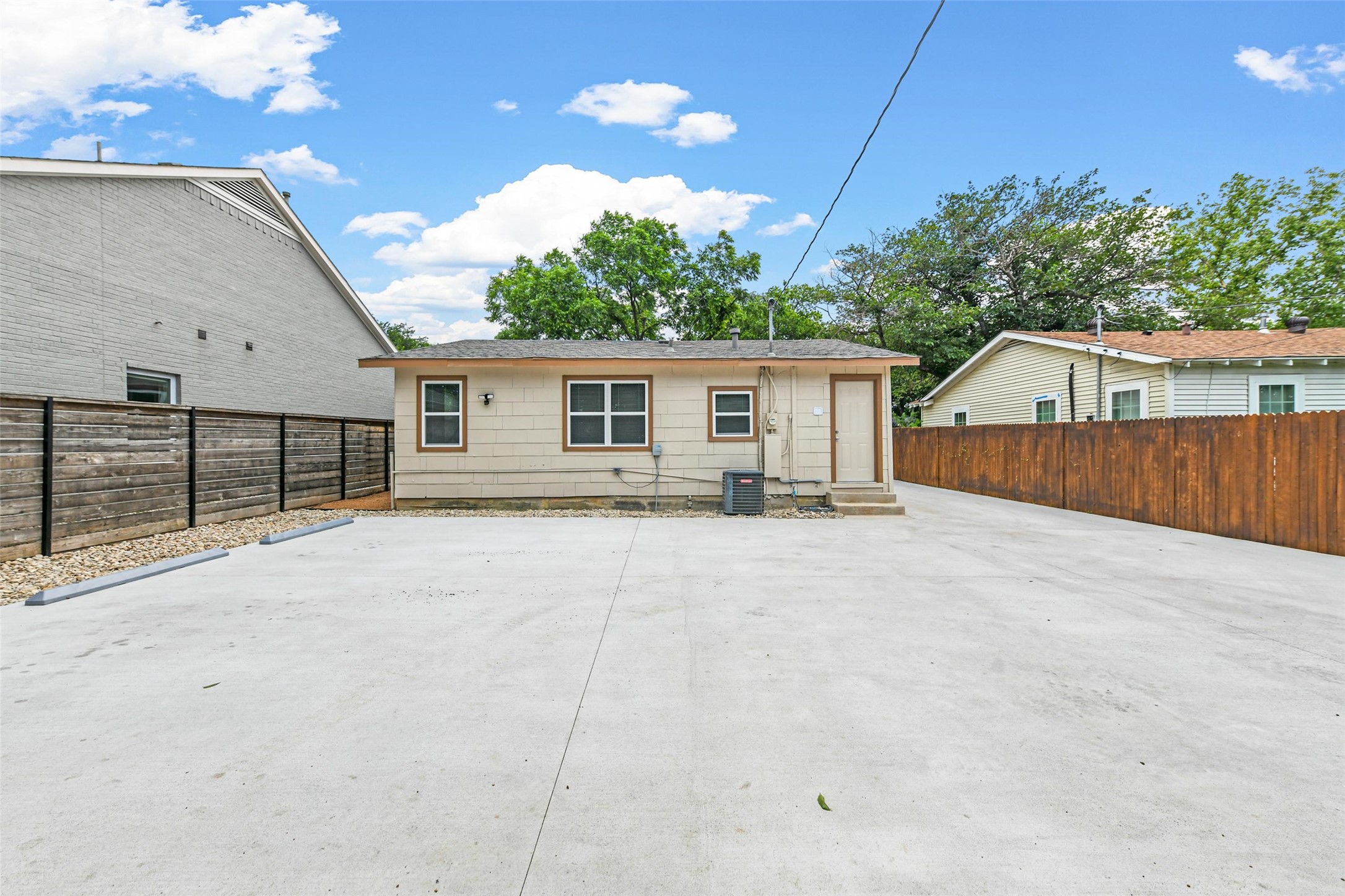 2717 Townsend Drive Fort Worth TX 76110