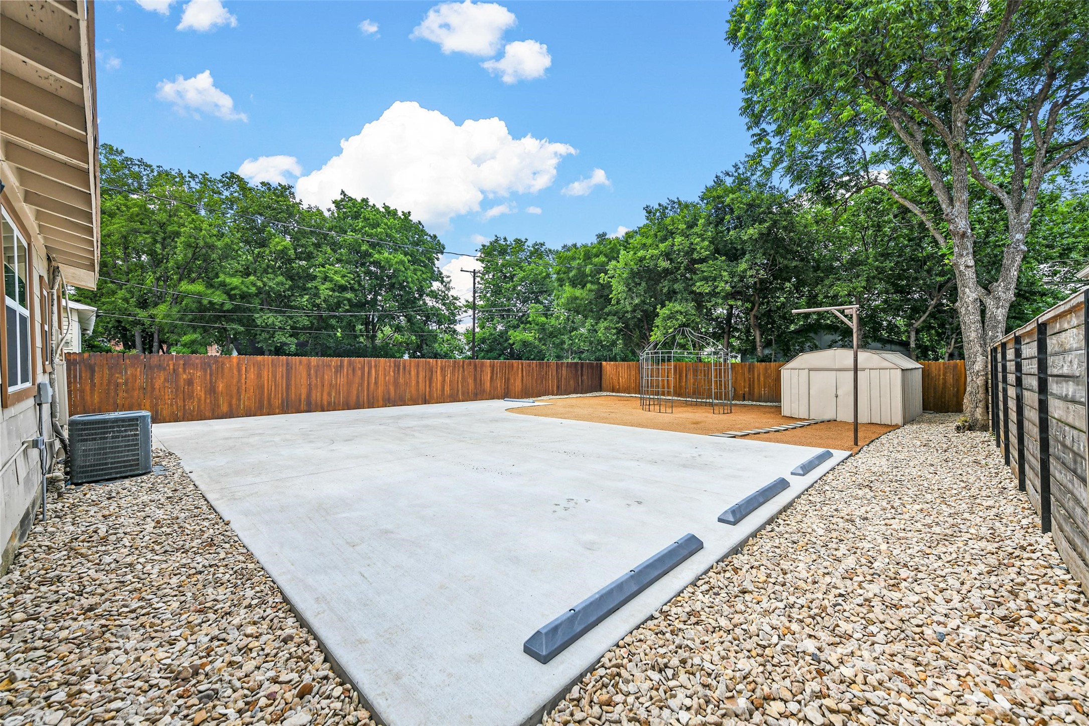 2717 Townsend Drive Fort Worth TX 76110