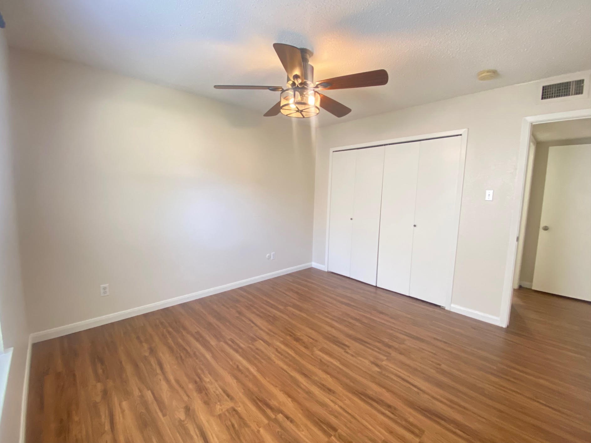 644 Timberline Drive Hurst TX 76053