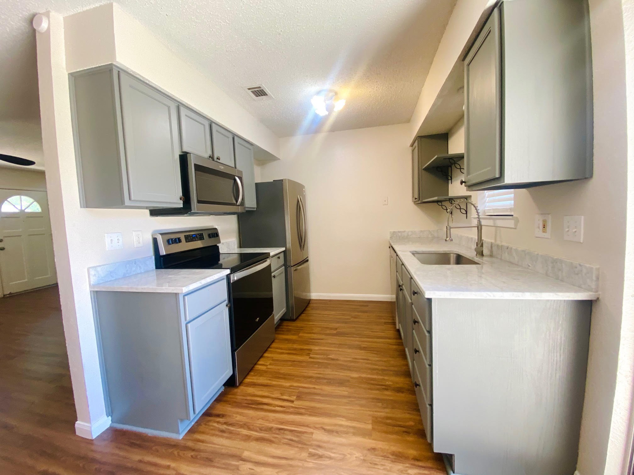 644 Timberline Drive Hurst TX 76053