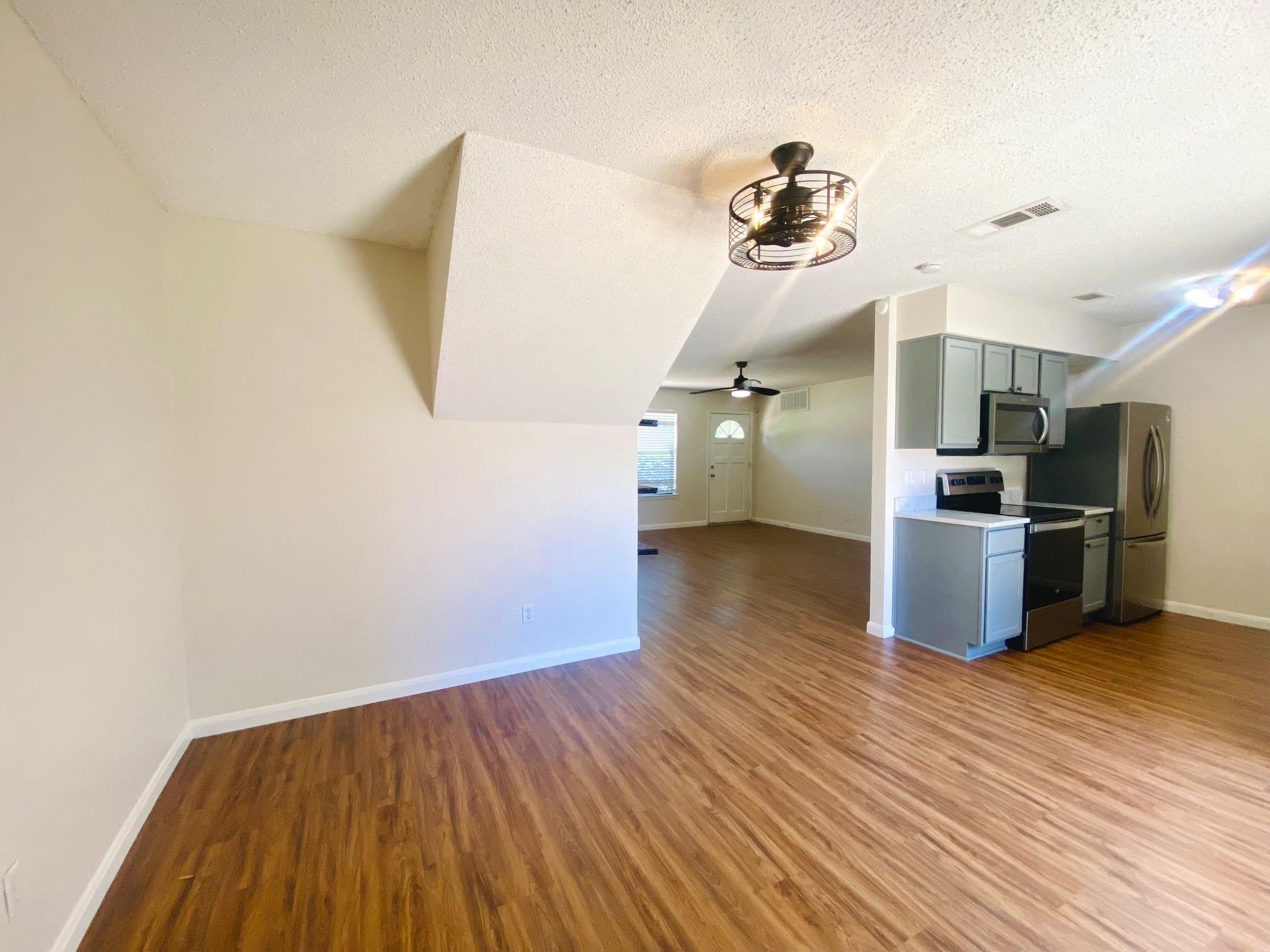 644 Timberline Drive Hurst TX 76053