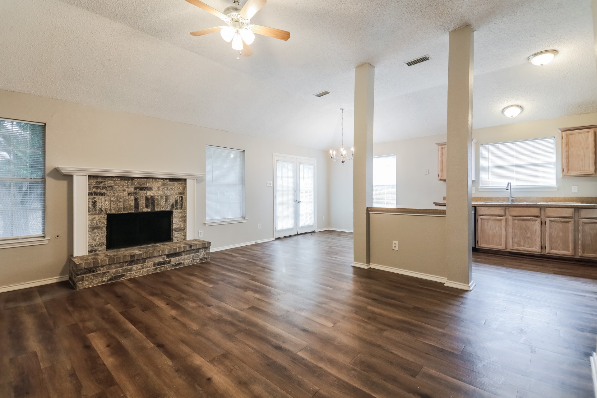 1446 Cross Courts Drive Garland TX 75040