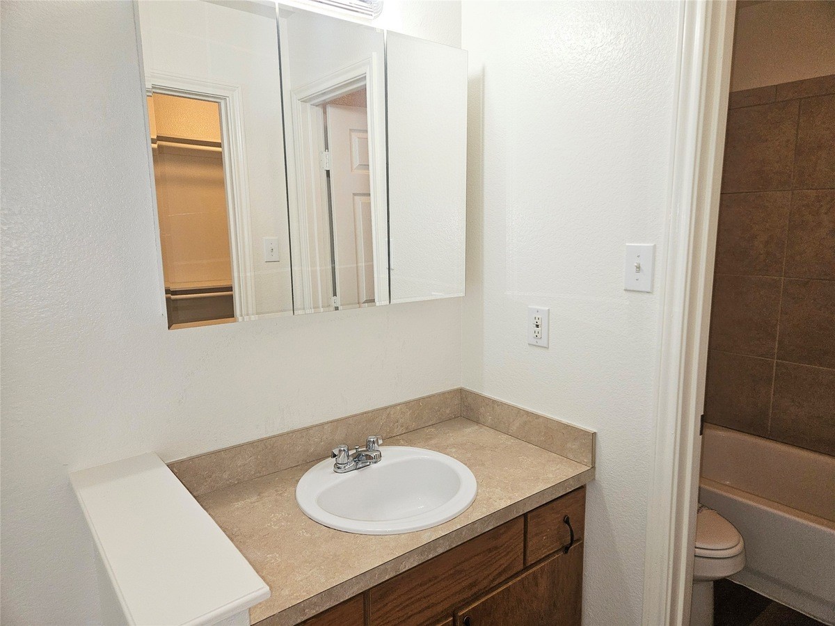 508 E Denton Drive Euless TX 76039