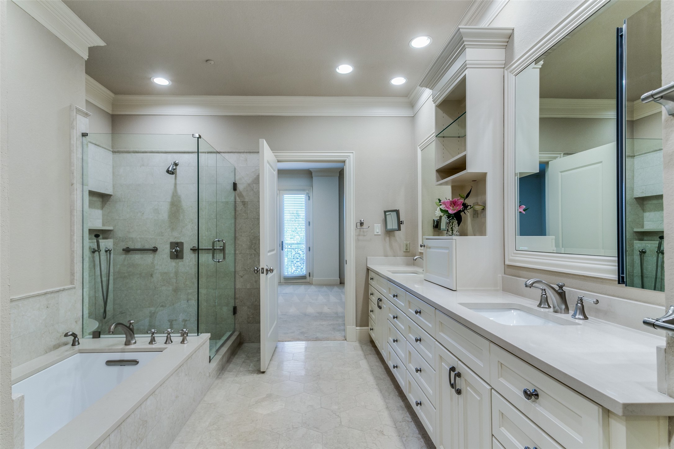 4240 Prescott Avenue Dallas TX 75219