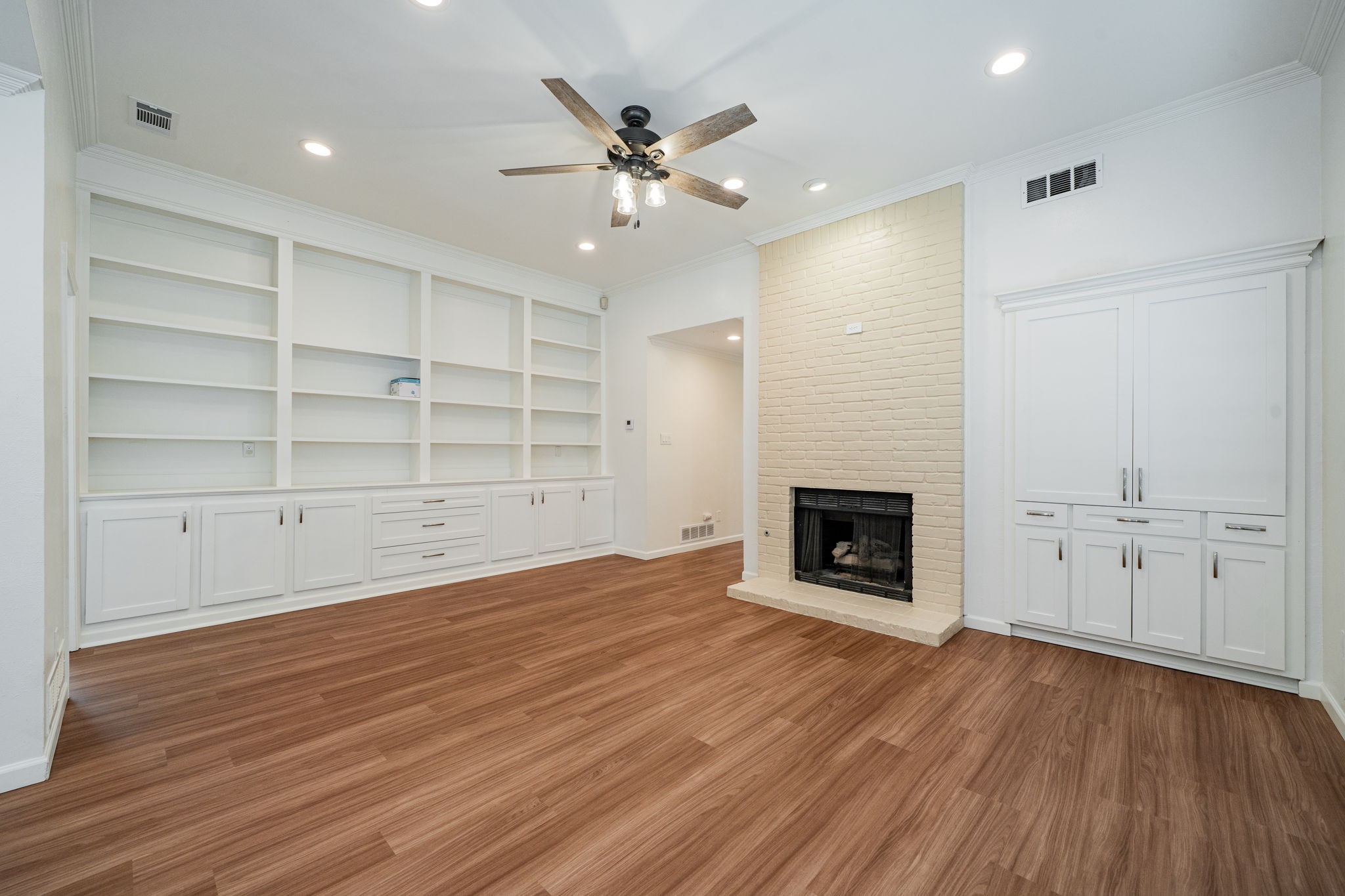 5838 Preston Valley Drive Dallas TX 75240