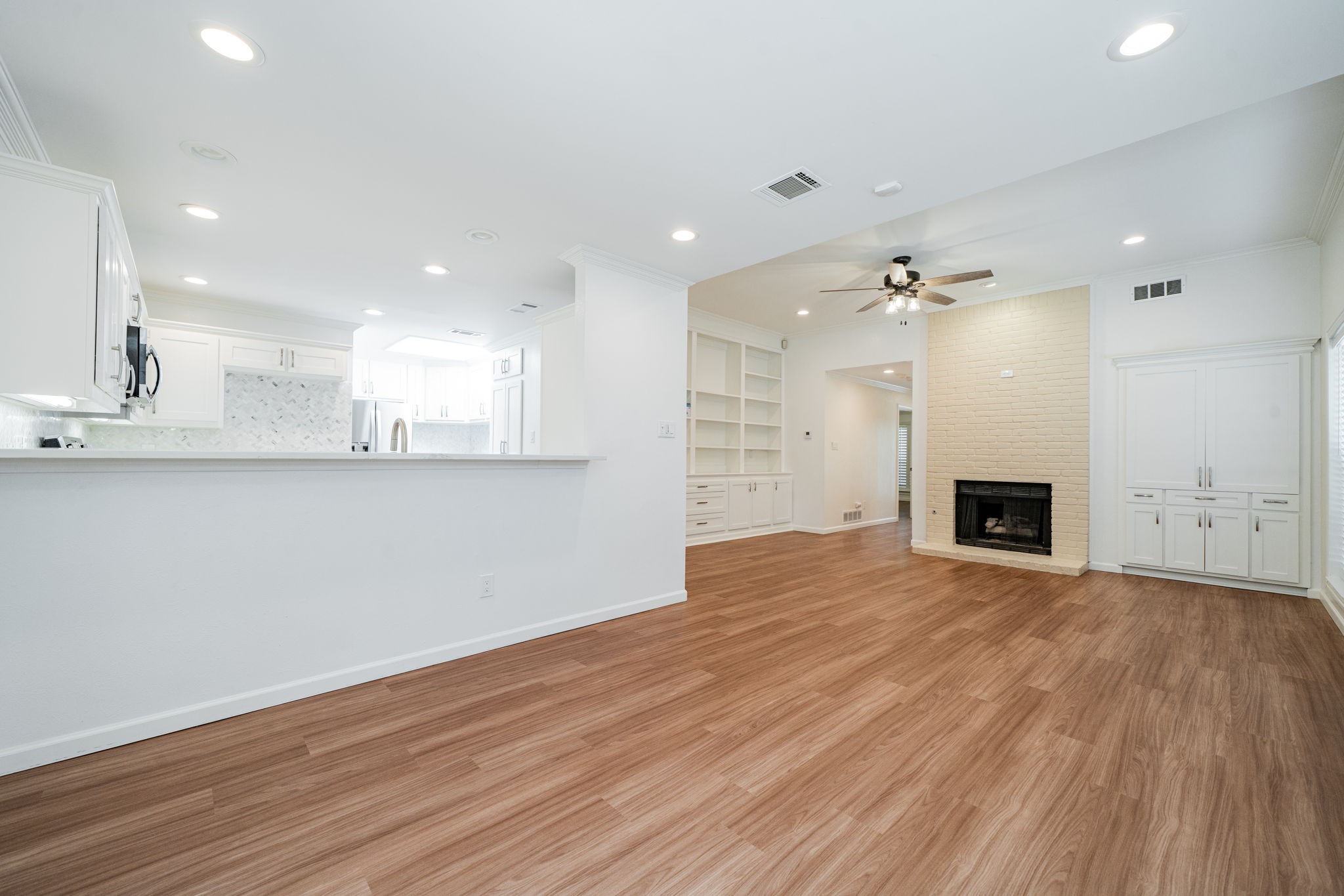 5838 Preston Valley Drive Dallas TX 75240