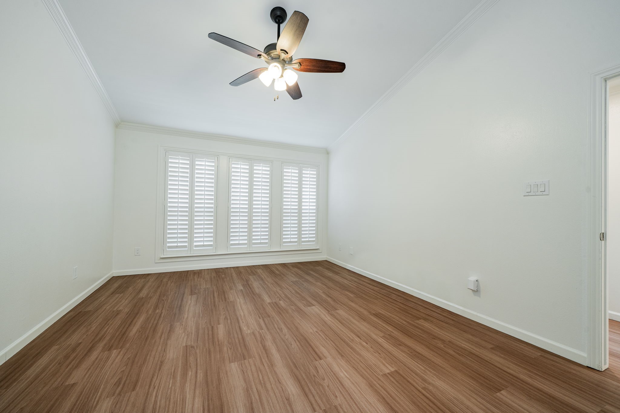 5838 Preston Valley Drive Dallas TX 75240