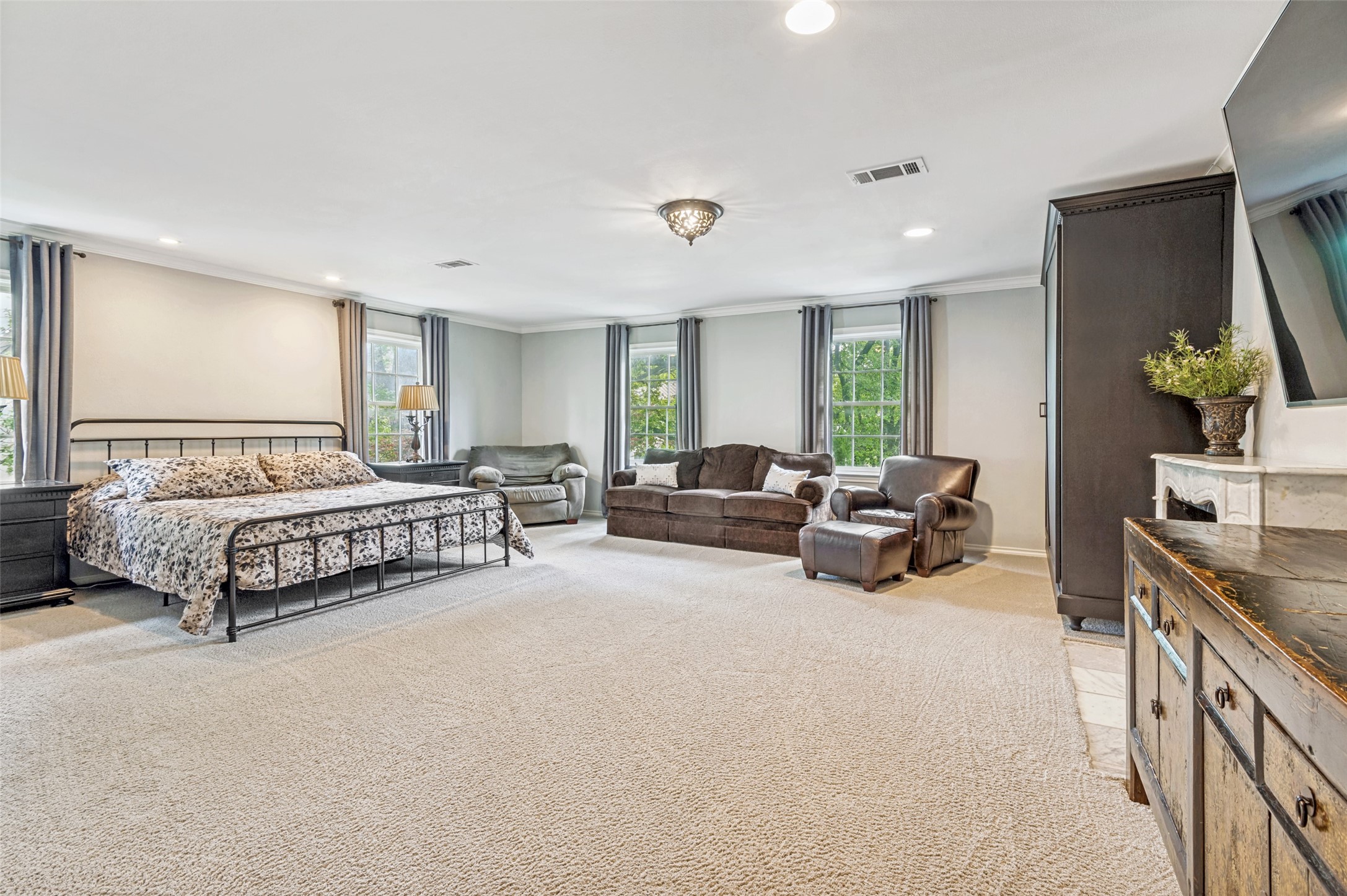 4556 Belclaire Avenue Highland Park TX 75205