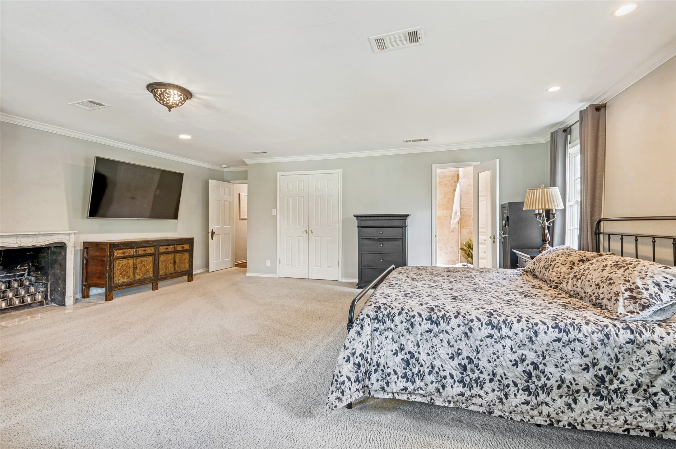 4556 Belclaire Avenue Highland Park TX 75205
