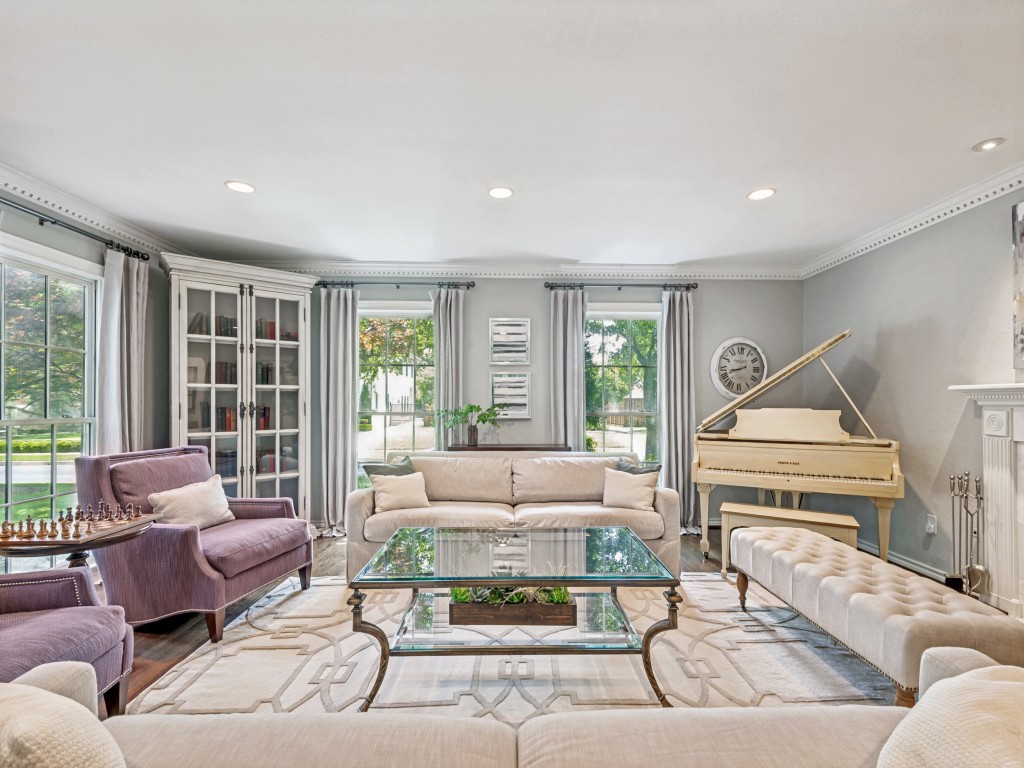 4556 Belclaire Avenue Highland Park TX 75205