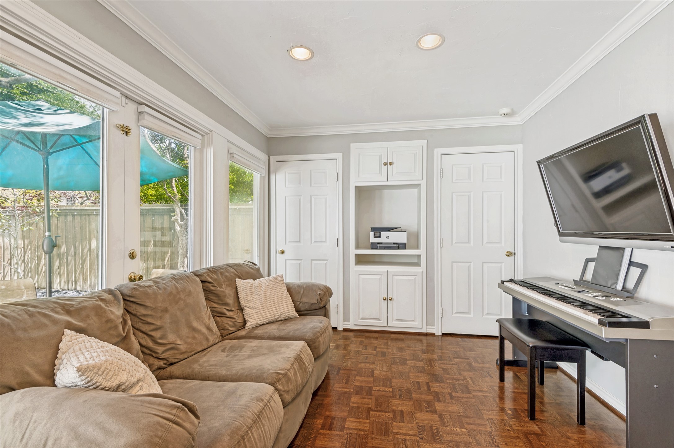 4556 Belclaire Avenue Highland Park TX 75205